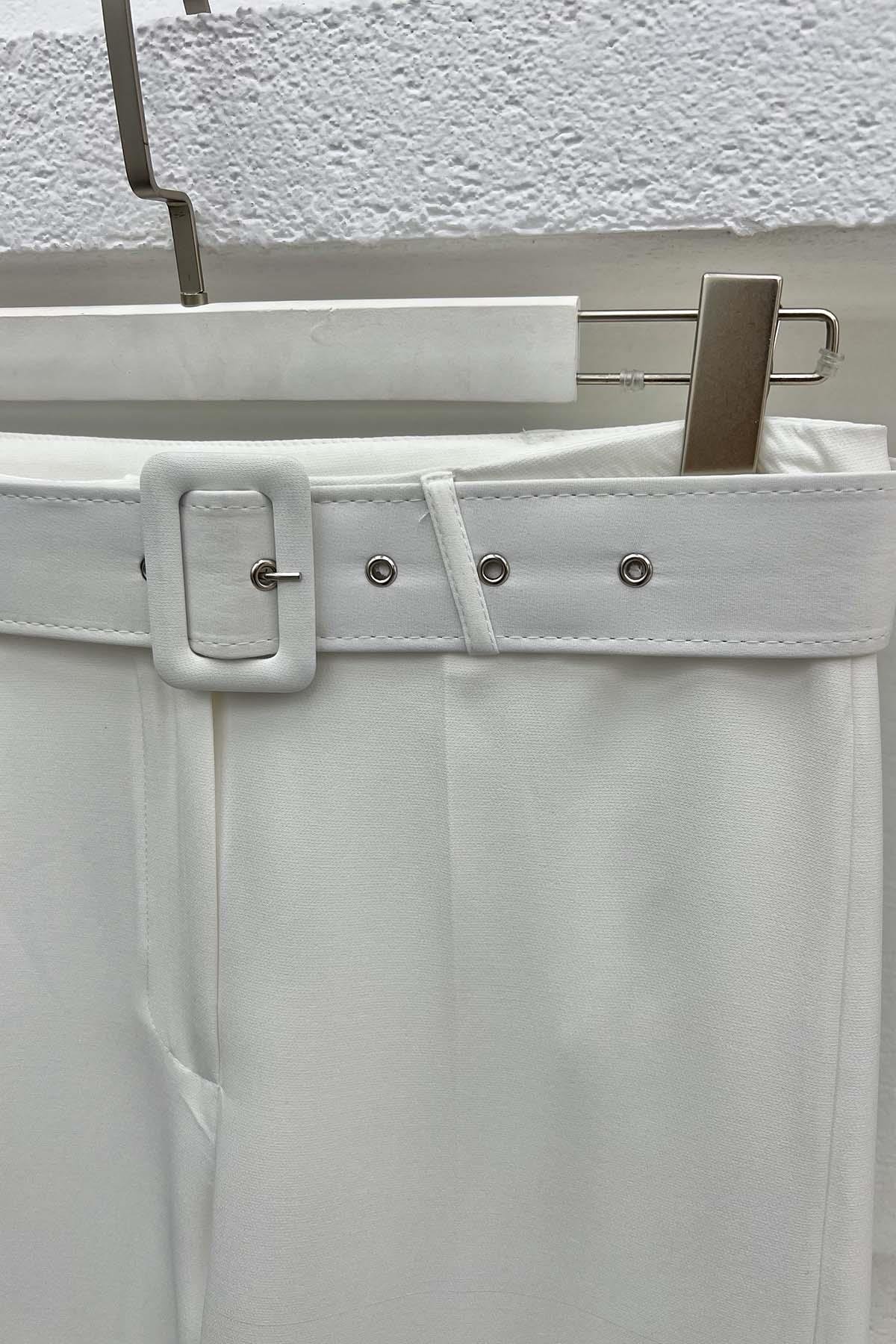 Kemerli Pantolon Beyaz