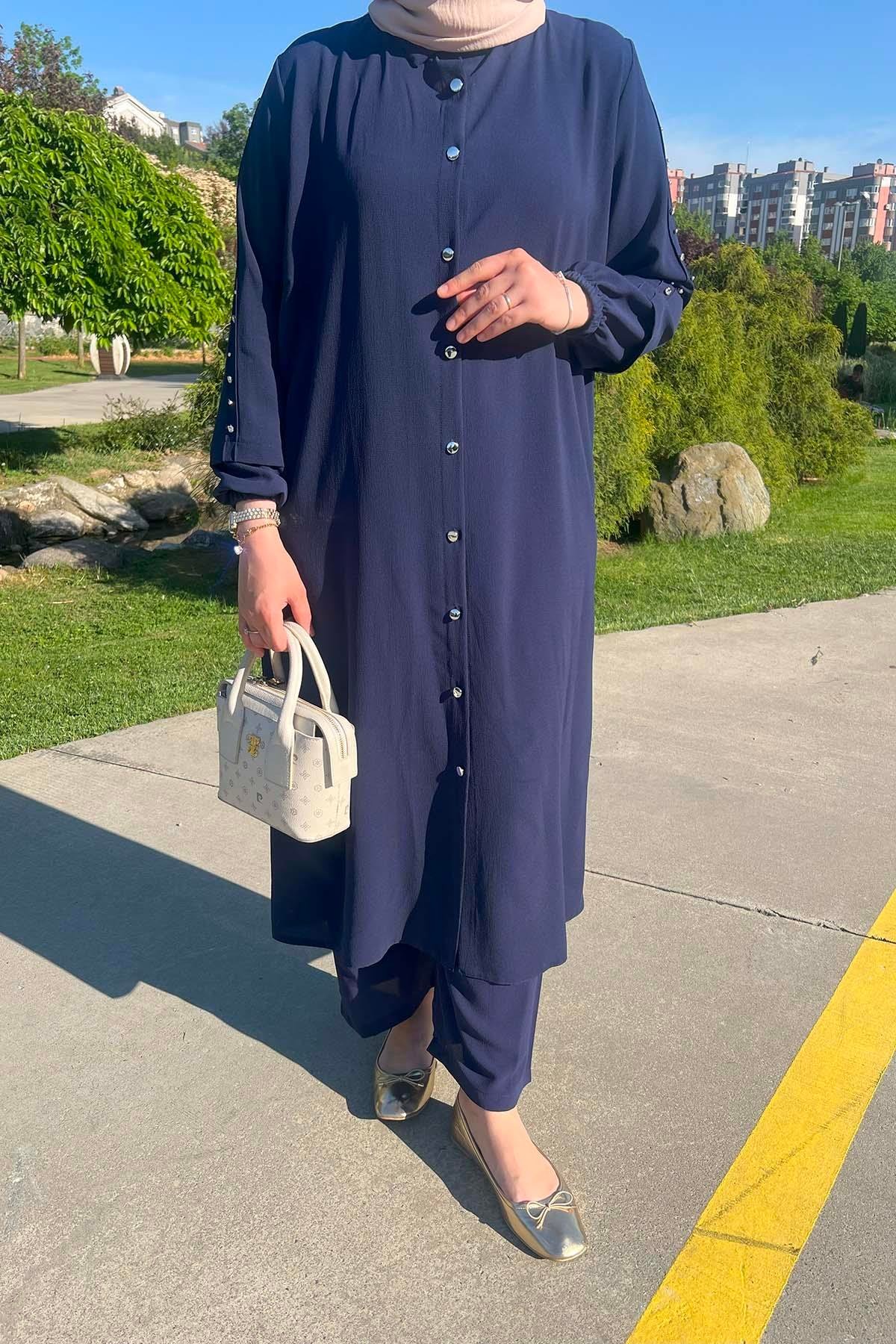 Kolları Taş Detaylı Pantalonlu Takım Lacivert