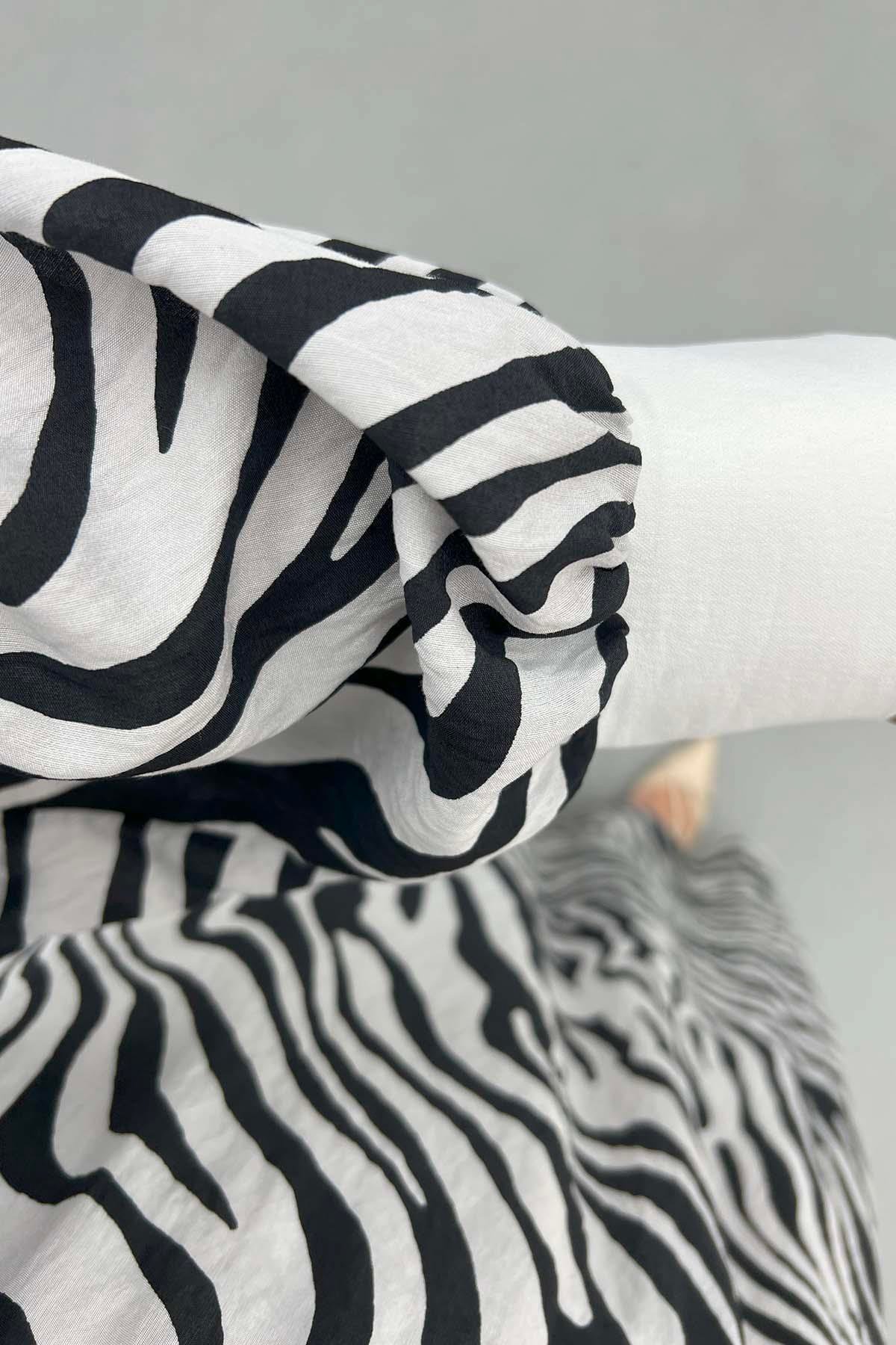 Zebra Desenli Elbise Siyah