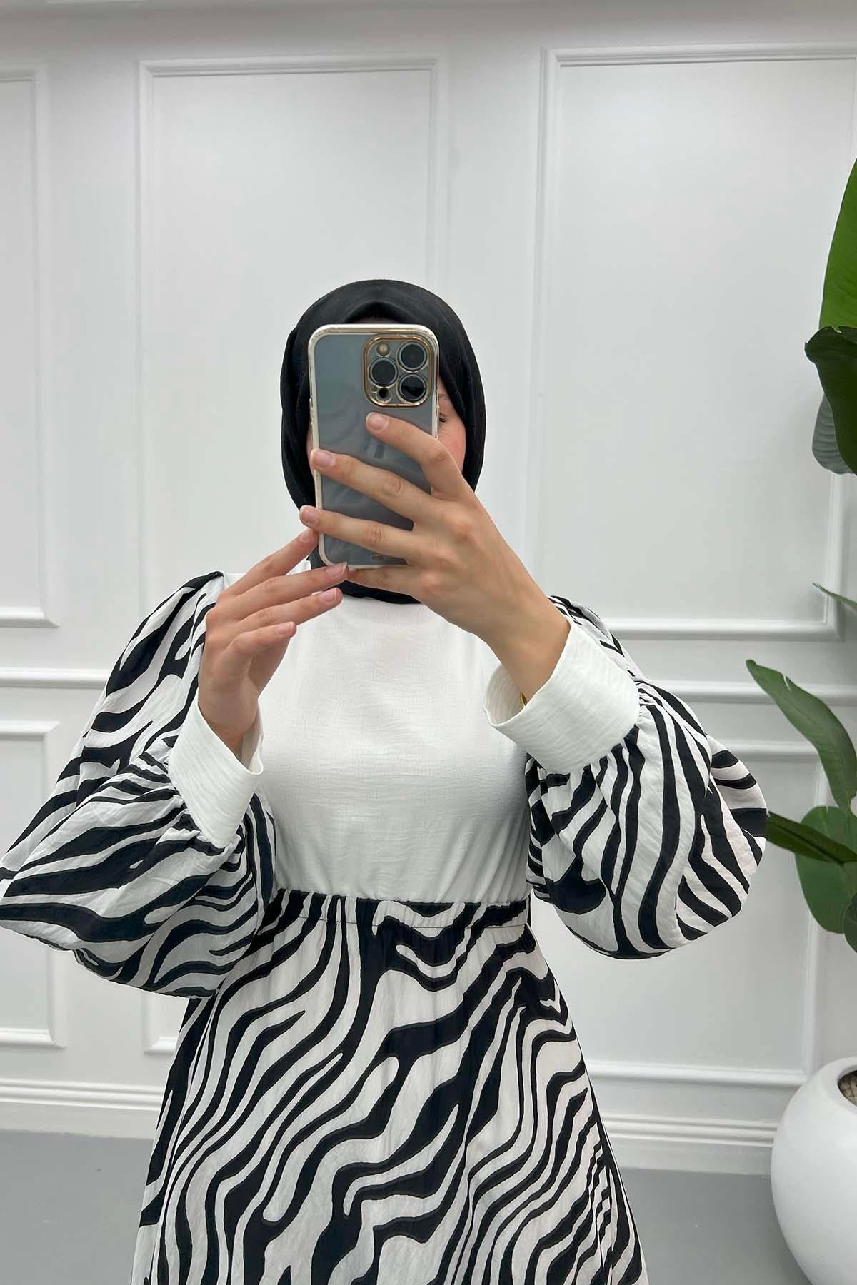 Zebra Desenli Elbise Siyah
