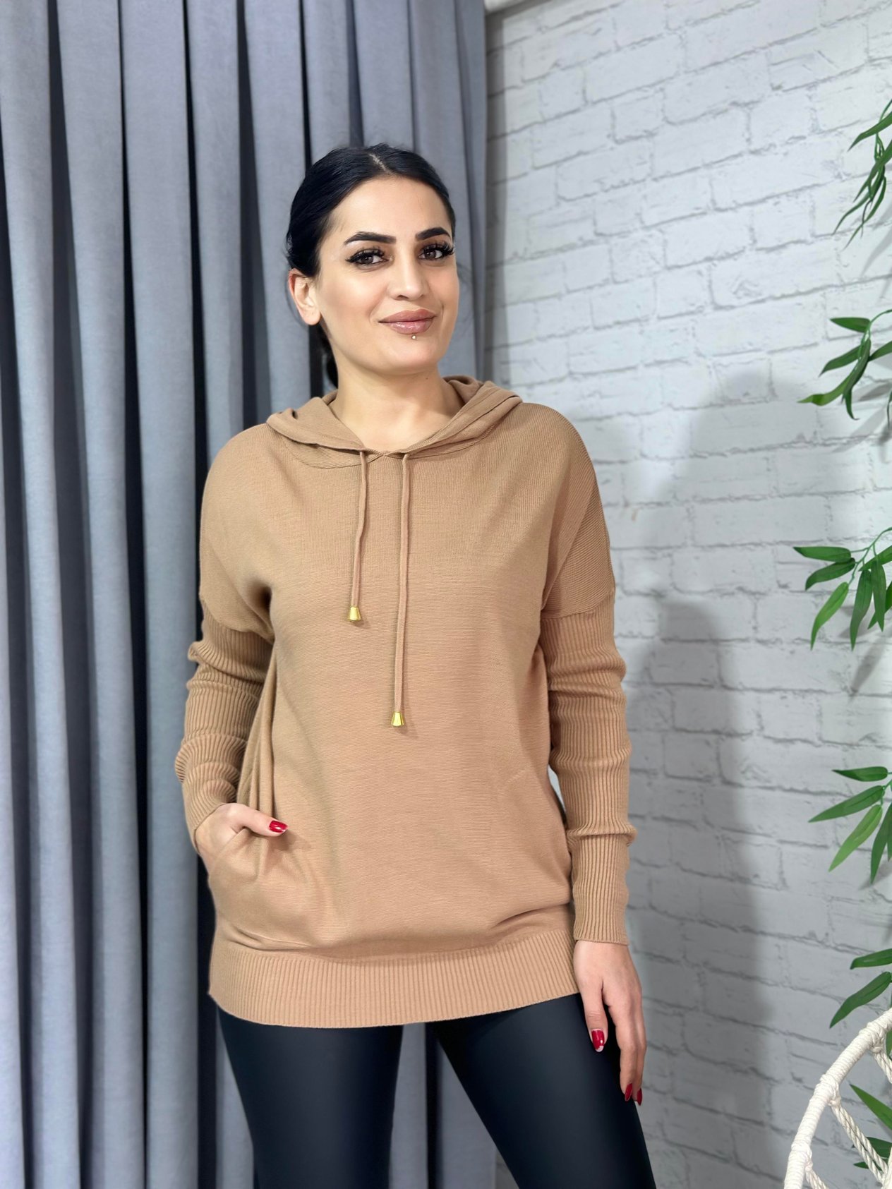 Agnes Camel Kapüşonlu Cepli Triko Kazak