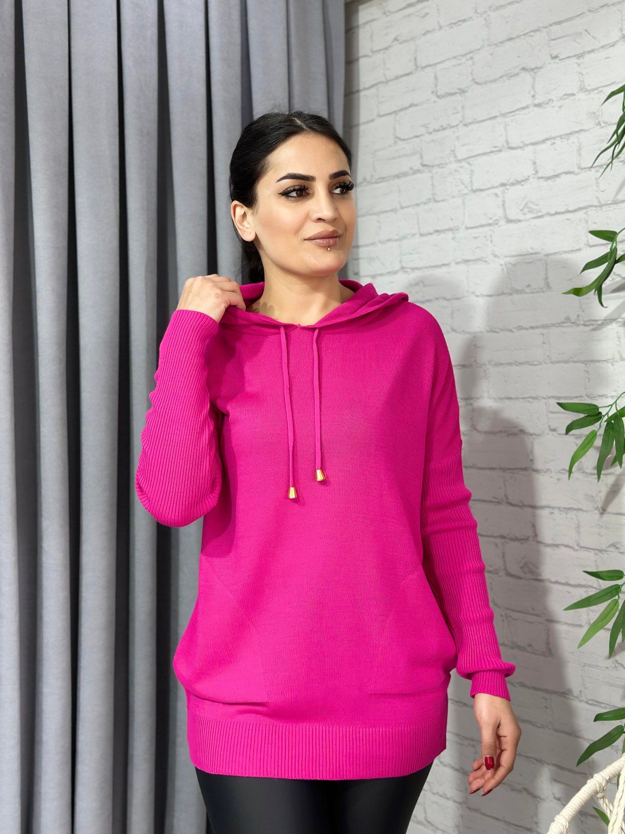Agnes Pembe Kapüşonlu Cepli Triko Kazak