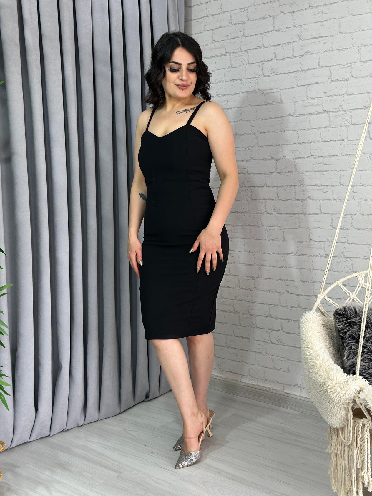 Siyah İp Askı Midi Boy Krep Kalem Elbise A063