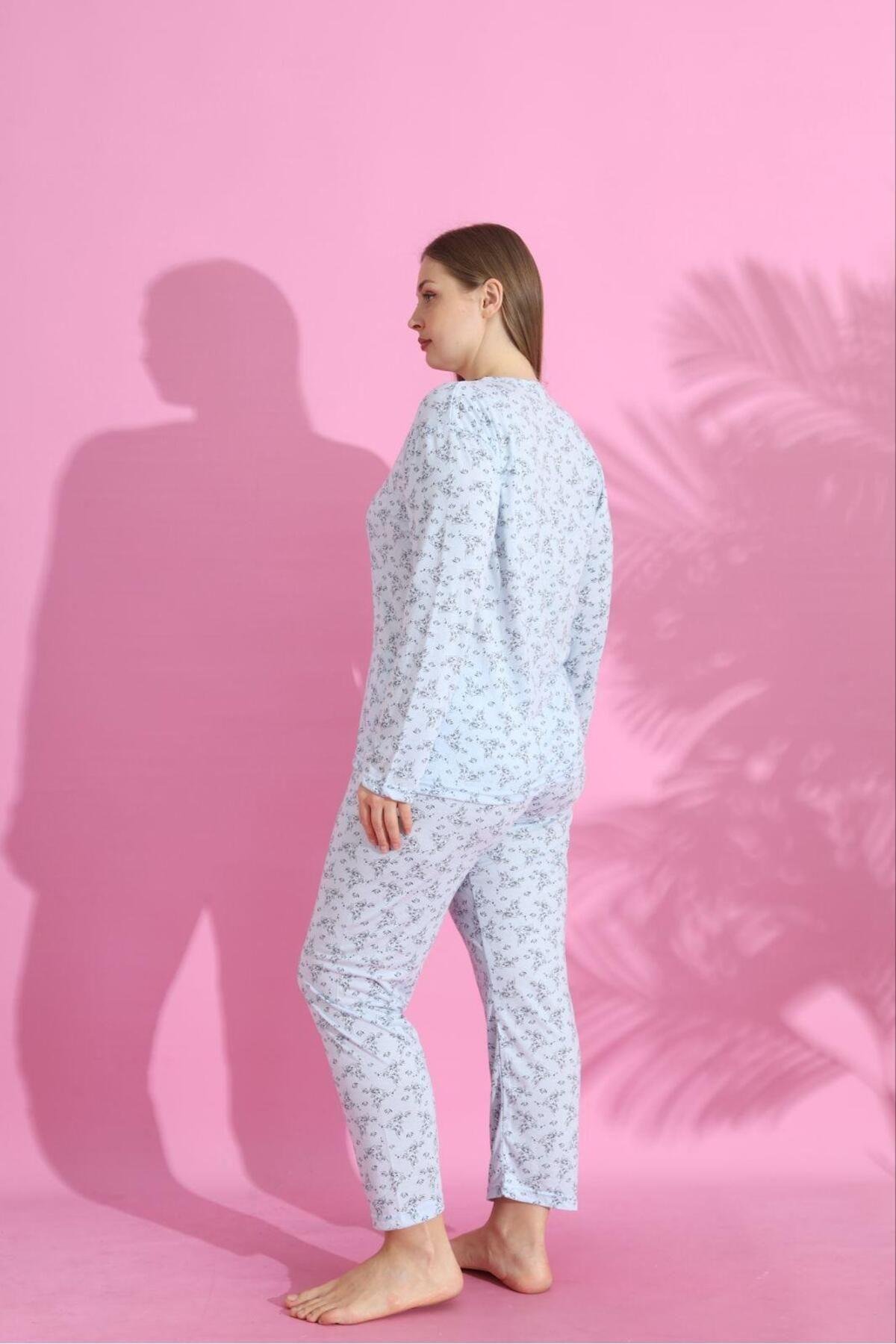 Açık Mavi Renginde Dantel Yaka Küçük Çiçek Desenli Uzun Kollu Pijama Takımı