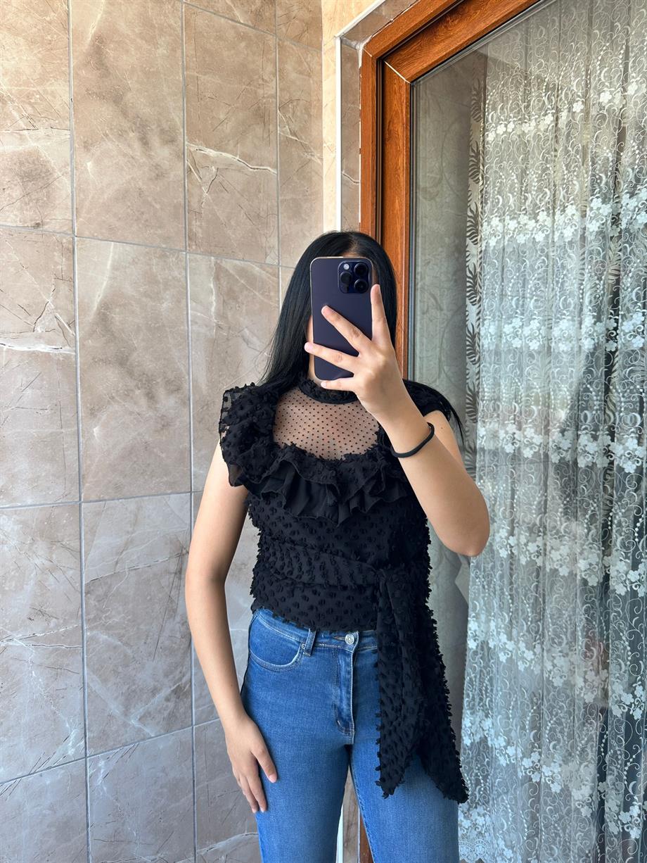 SİYAH BELDEN BAĞLAMALI BLUZ