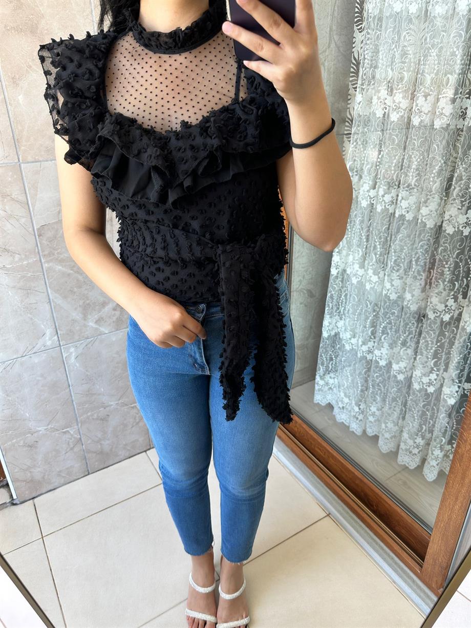 SİYAH BELDEN BAĞLAMALI BLUZ