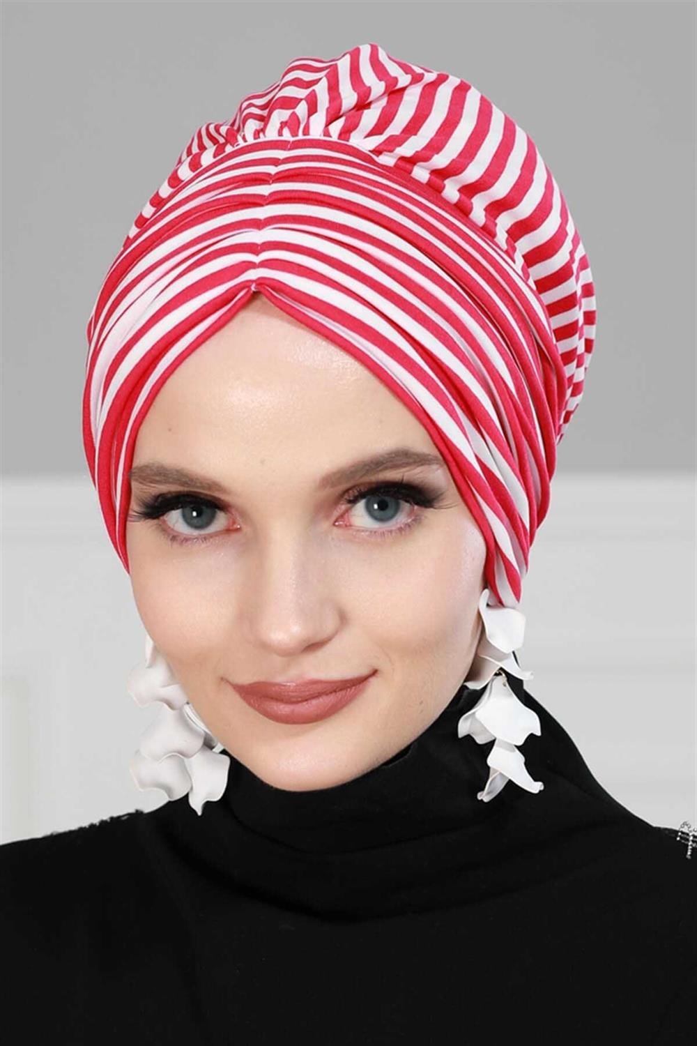 Pileli Penye Çizgili Bone Fuşya