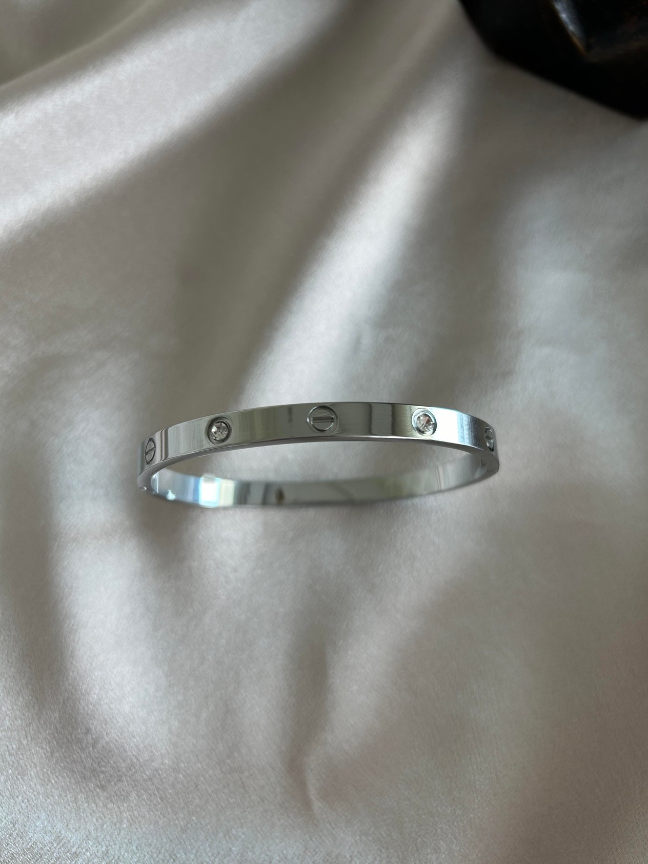 Cartier taşlı büyük boy sılver