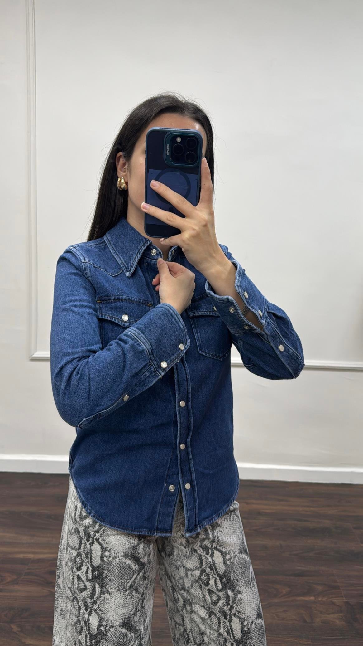 Aket Koyu Mavi Denim Gömlek