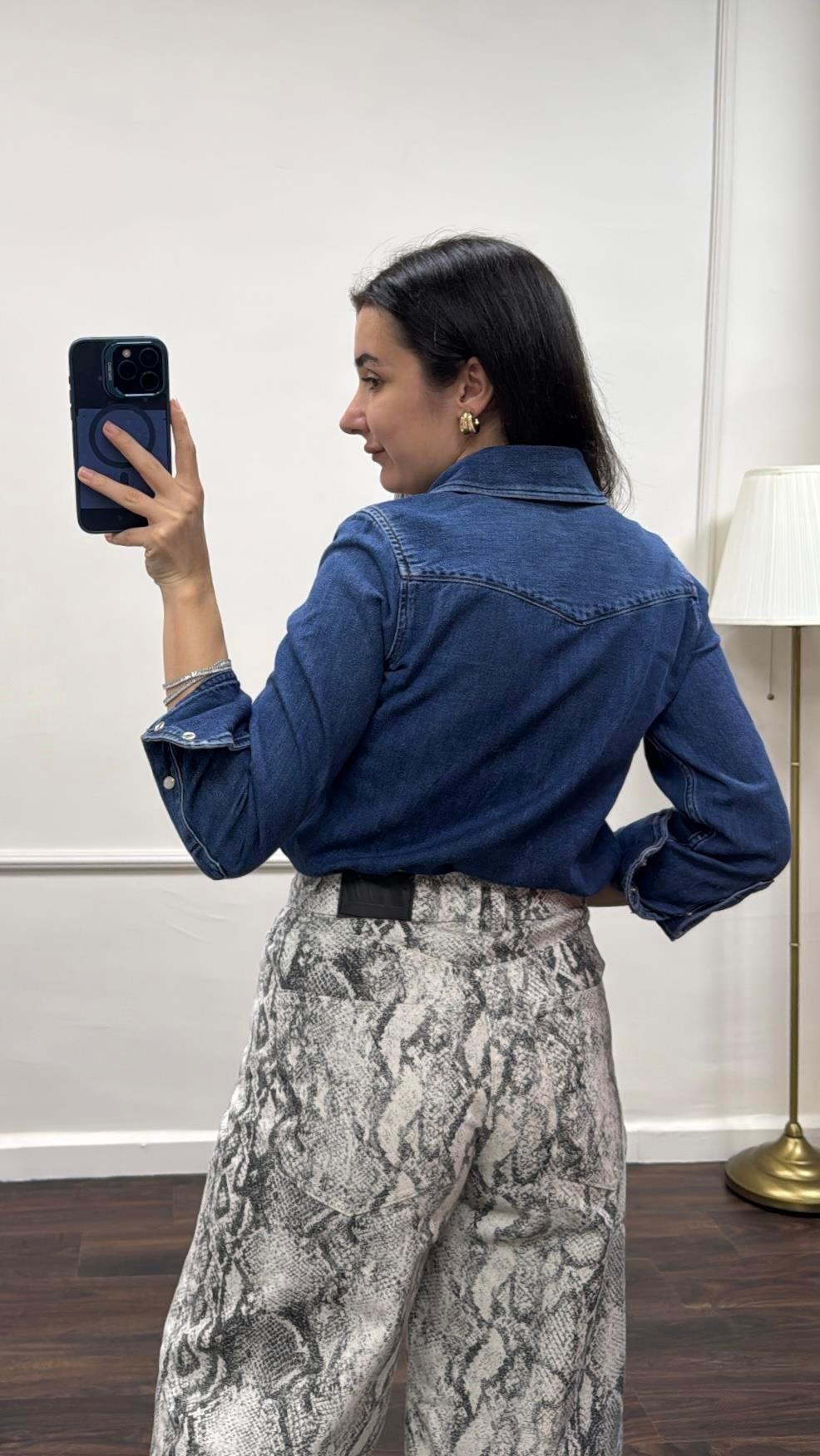 Aket Koyu Mavi Denim Gömlek