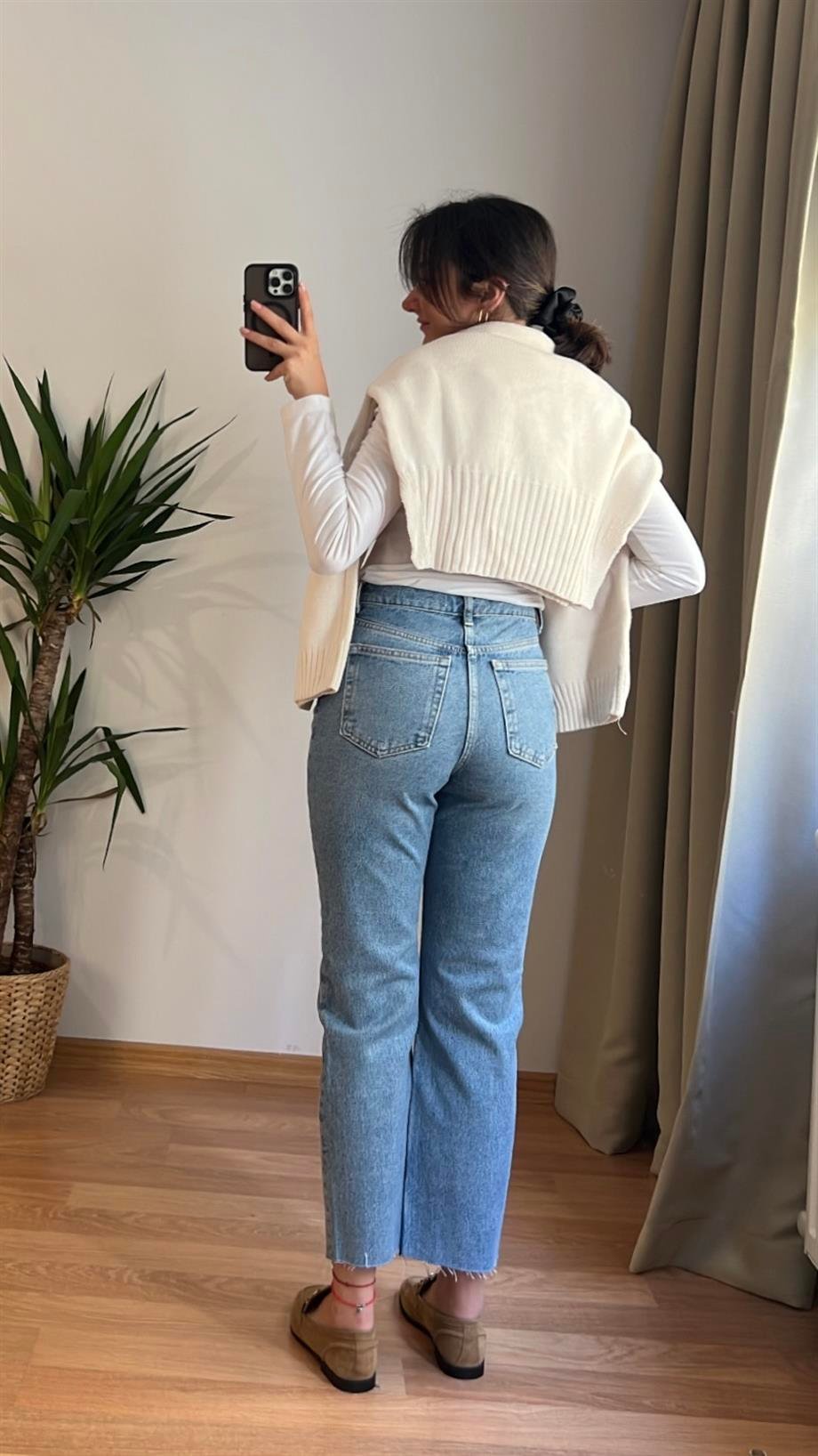 IRENE STRAIGHT JEAN