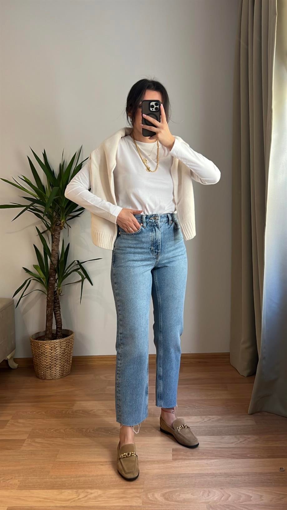 IRENE STRAIGHT JEAN