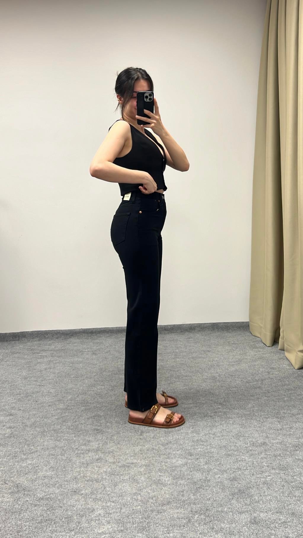 Lavli Siyah Denim Straight Fit Jean
