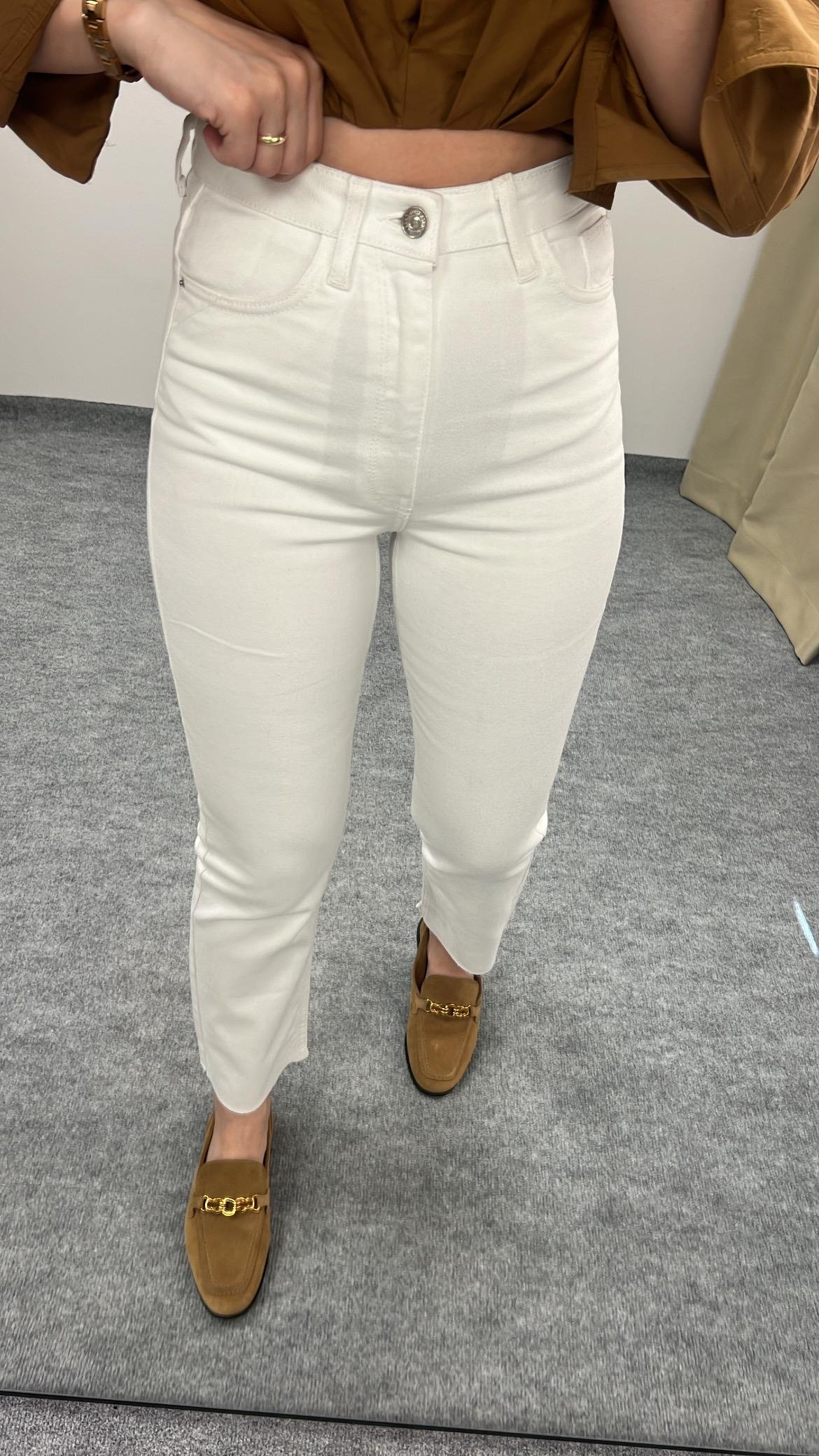 Marka Beyaz Lazer Kesim Straıght Fit Jean