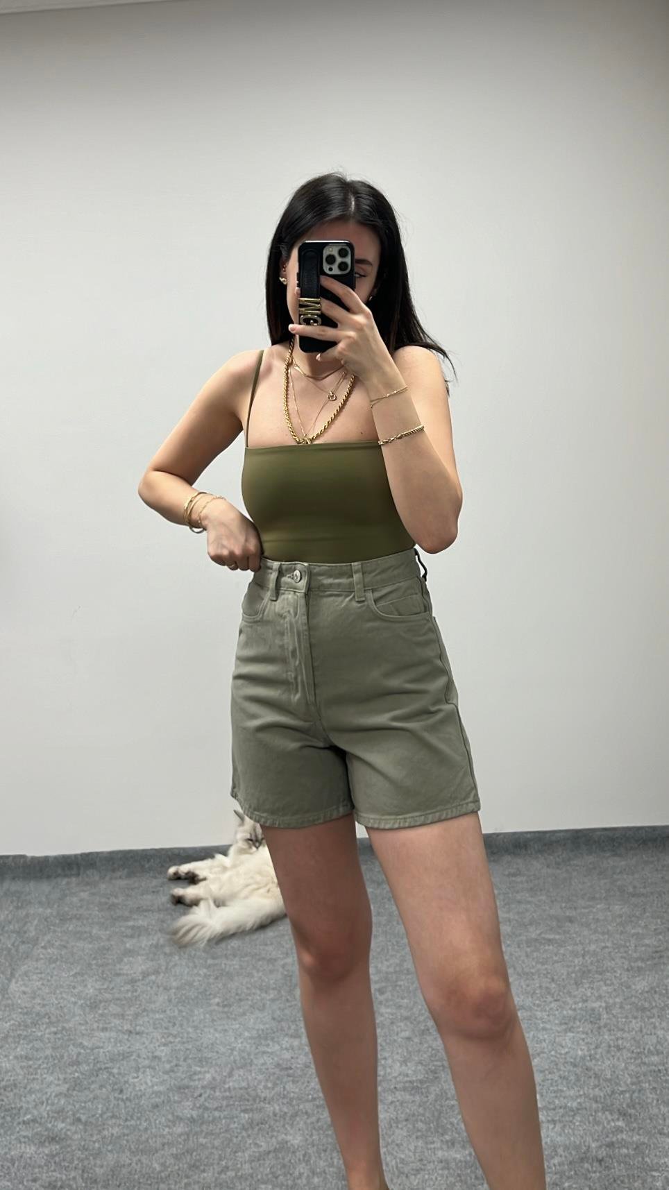 MARKA HAKİ YÜKSEK BEL MOM FIT ŞORT