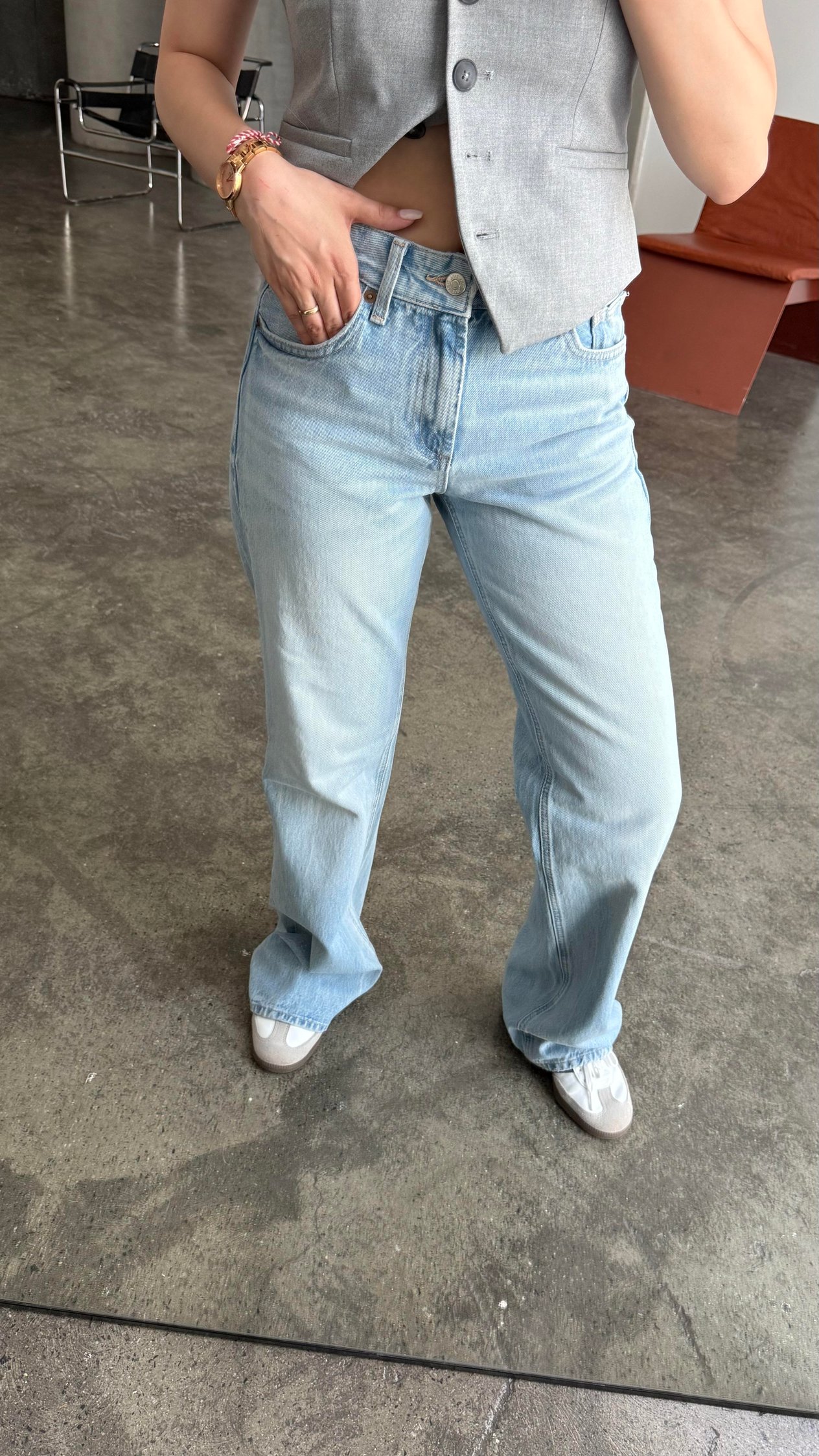 Marka Mavi Orta Bel Straight Jean