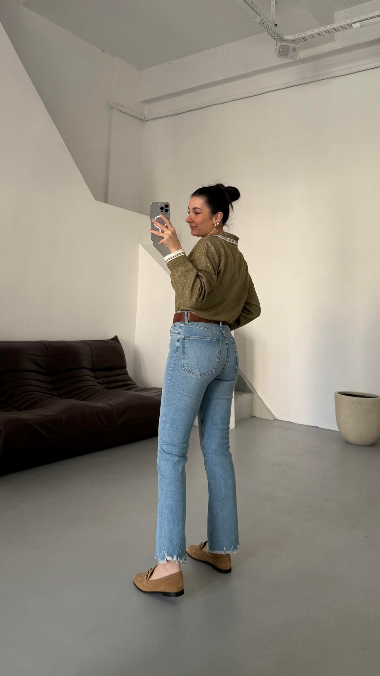 Marka Mavi Paça Detaylı Straight Jean
