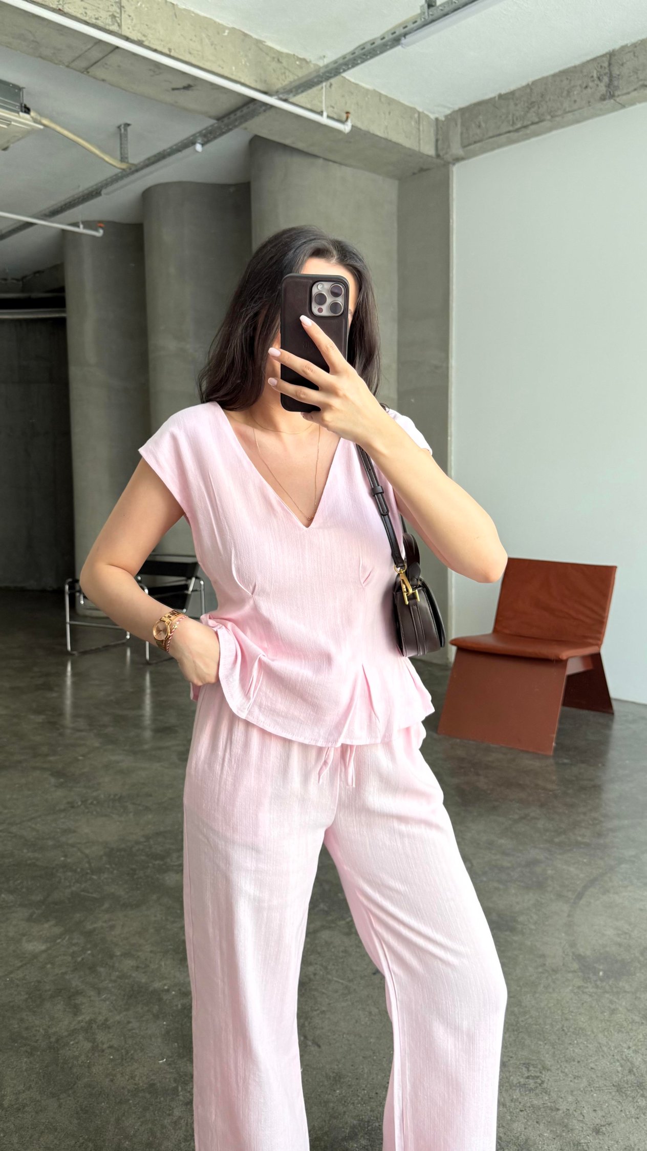 Pembe Keten V Yaka Bluz Staright Pantalon Takım