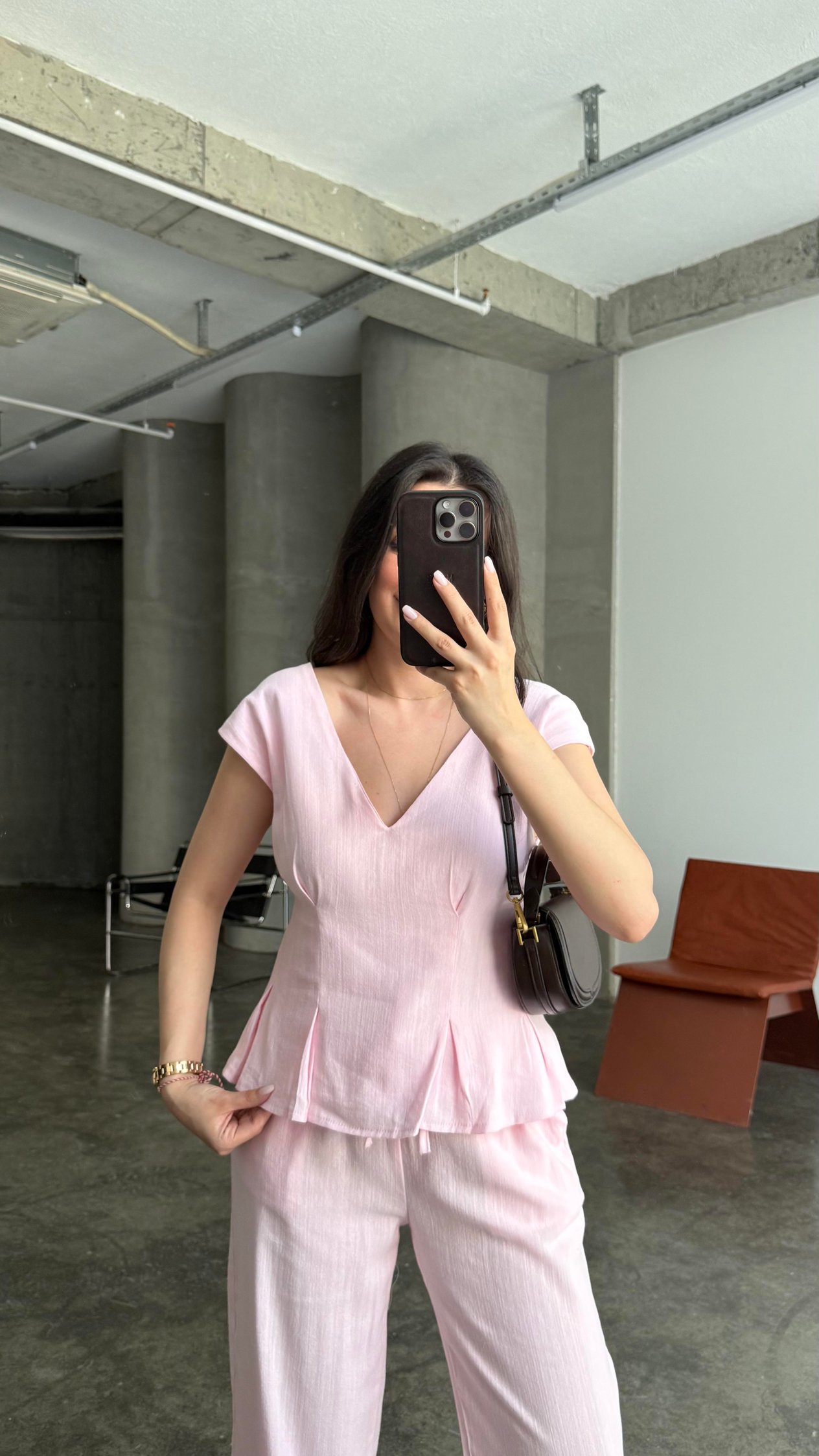 Pembe Keten V Yaka Bluz Staright Pantalon Takım