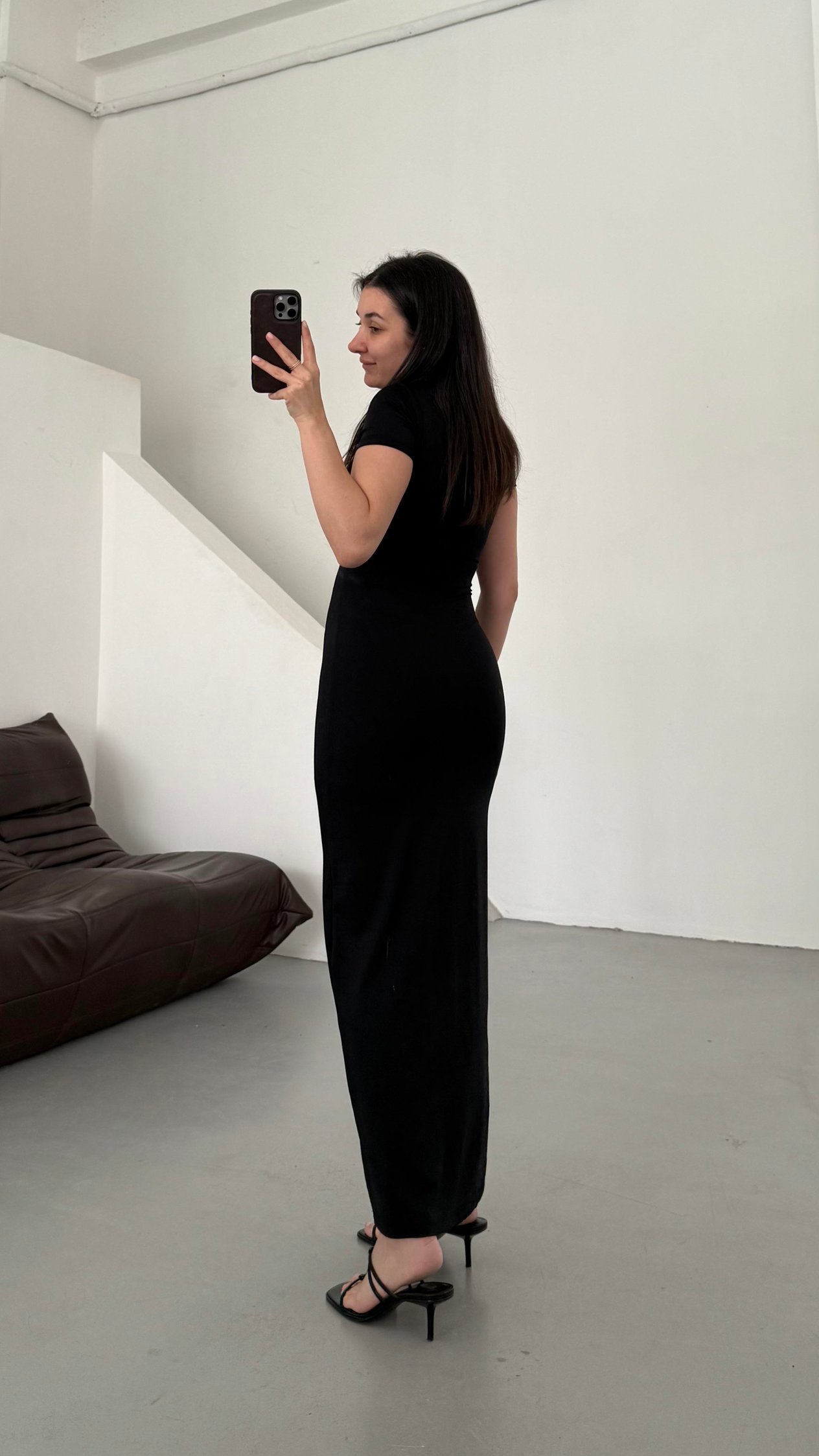 Siyah Soft Touch Kısa Kollu Midi Elbise