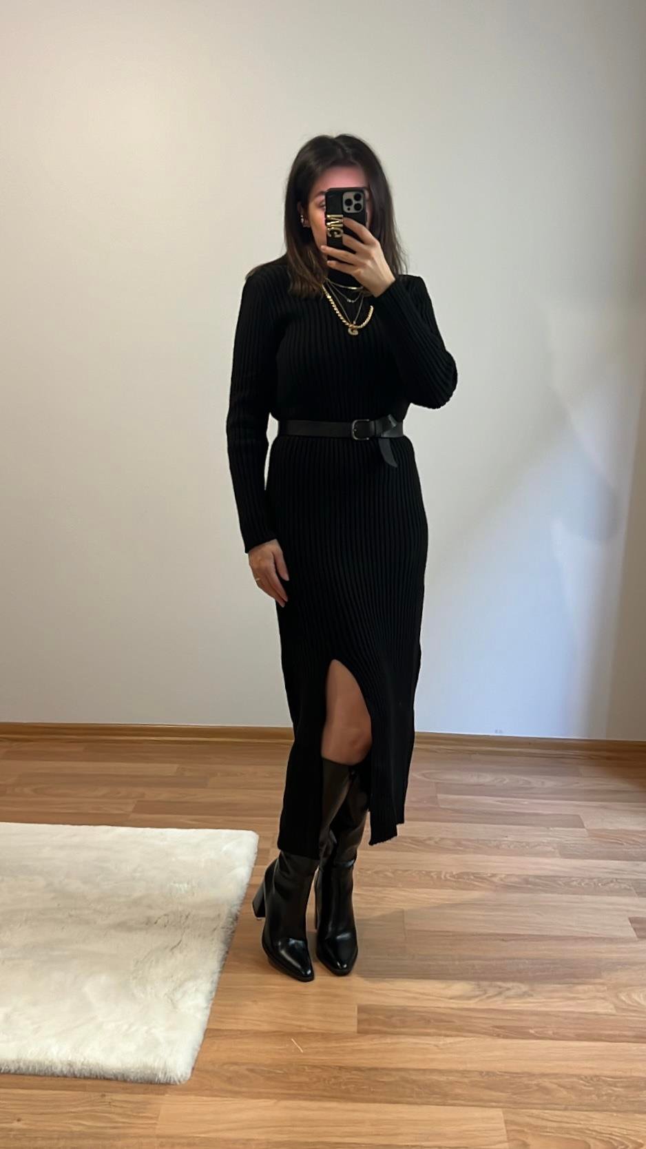 YIRTMAÇ DETAY TRİKO ELBİSE