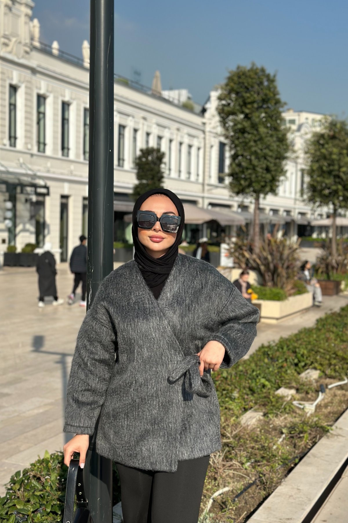Sakallı Yün Yandan Bağlamalı Ceket Vizon