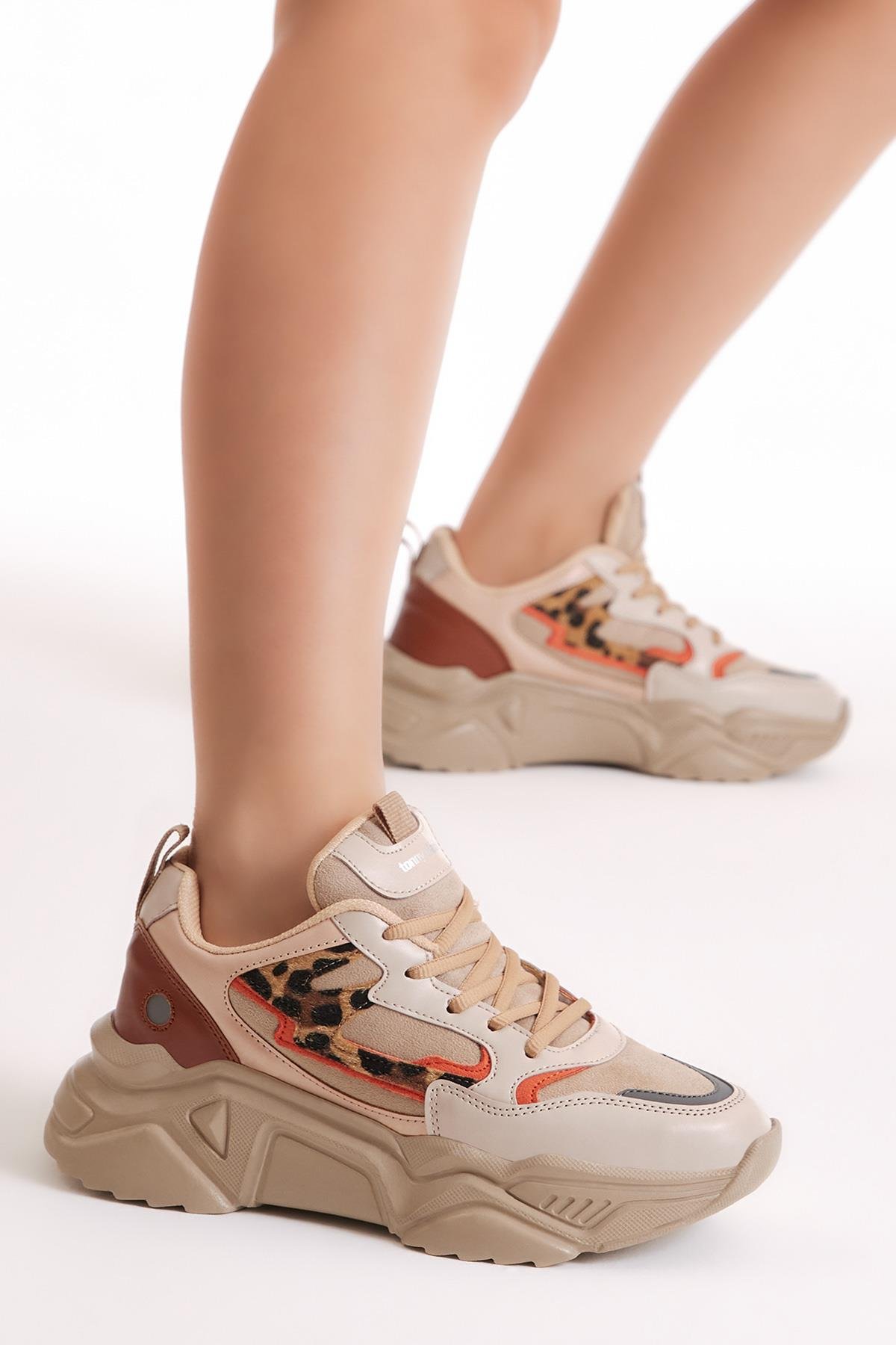 Kadın Bej Poli Taban Yanı Şerit Detaylı Yüksek Taban Sneaker