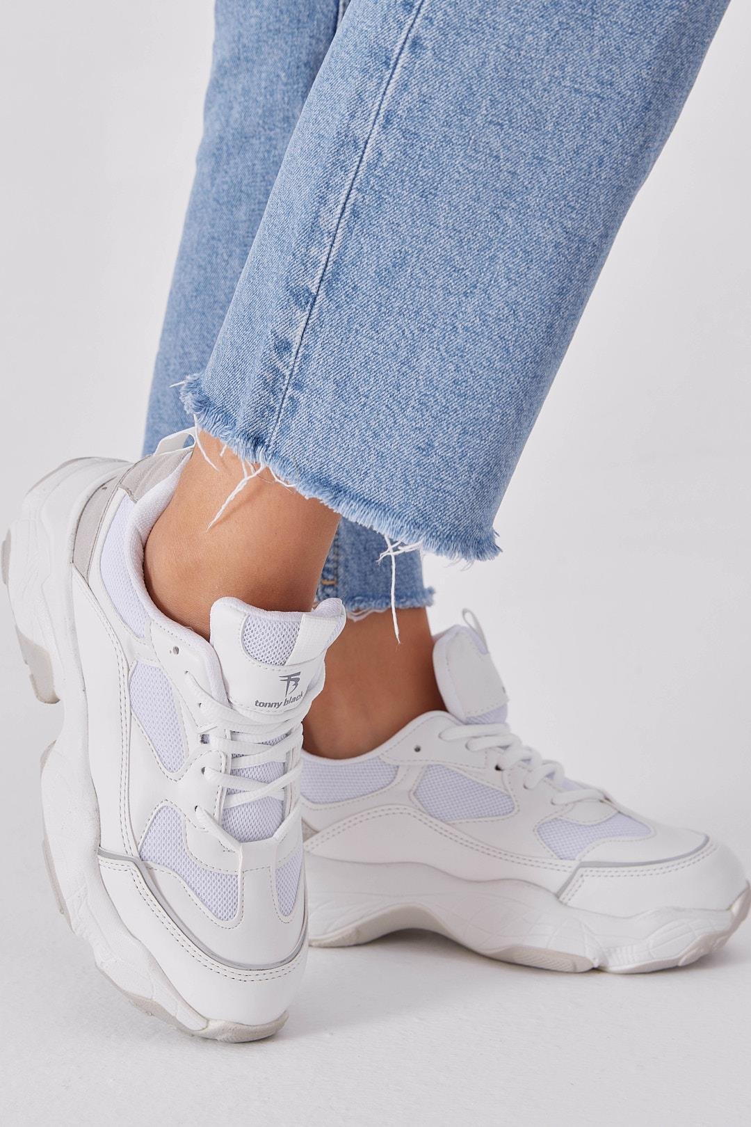 Kadın Beyaz Poli Taban Nefes Alabilen Kumaş Bağcıklı Sneaker