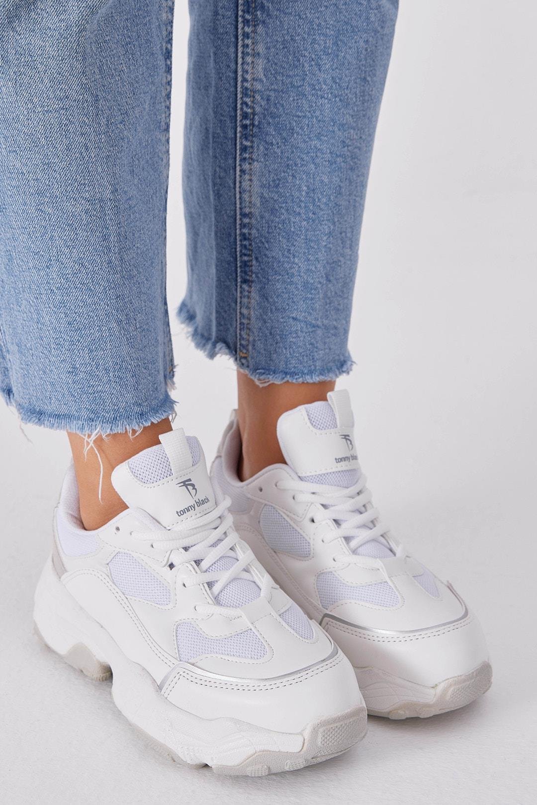 Kadın Beyaz Poli Taban Nefes Alabilen Kumaş Bağcıklı Sneaker
