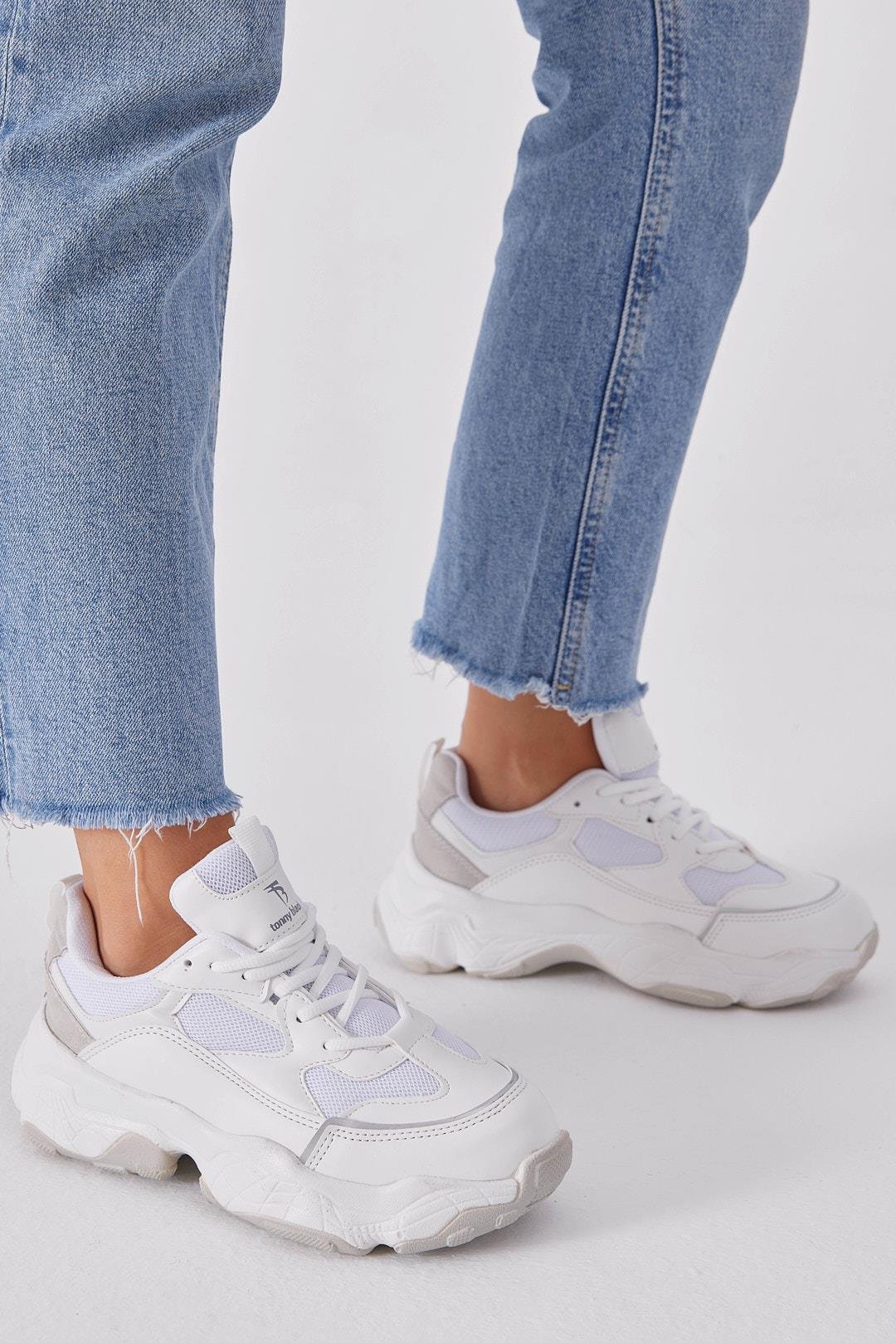 Kadın Beyaz Poli Taban Nefes Alabilen Kumaş Bağcıklı Sneaker