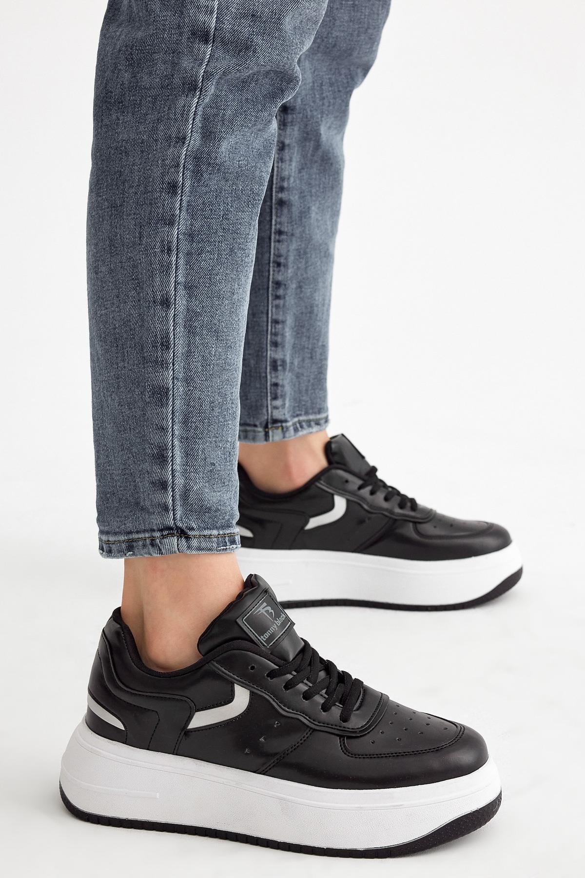 Kadın Siyah Beyaz Sneaker Rahat Kalıp Kadın Spor Ayakkabı