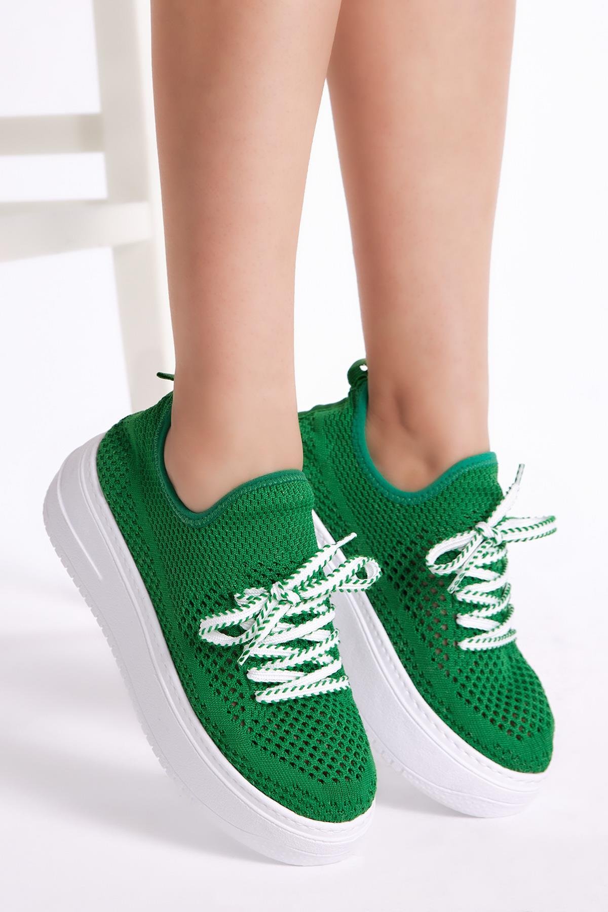 Kadın Yeşil Rahat Kalıp Yüksek Taban Bağcıklı Triko Sneaker