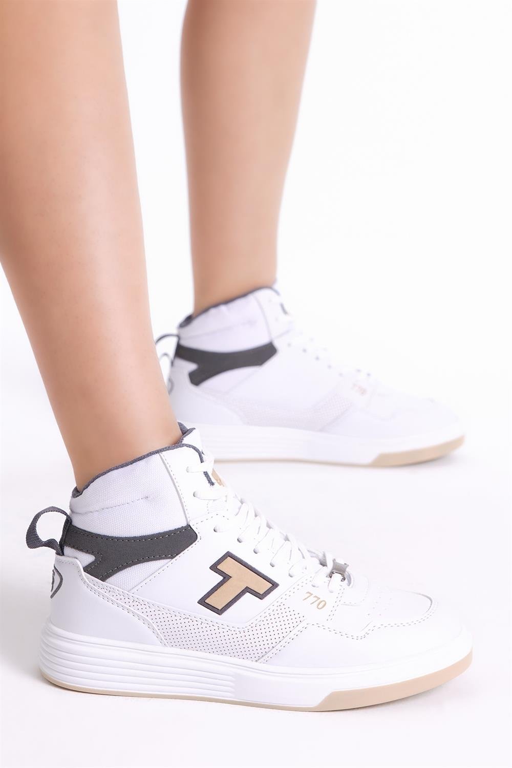 Unisex Beyaz Bej Rahat Kalıp Poli Taban Bağcıklı Uzun Sneaker