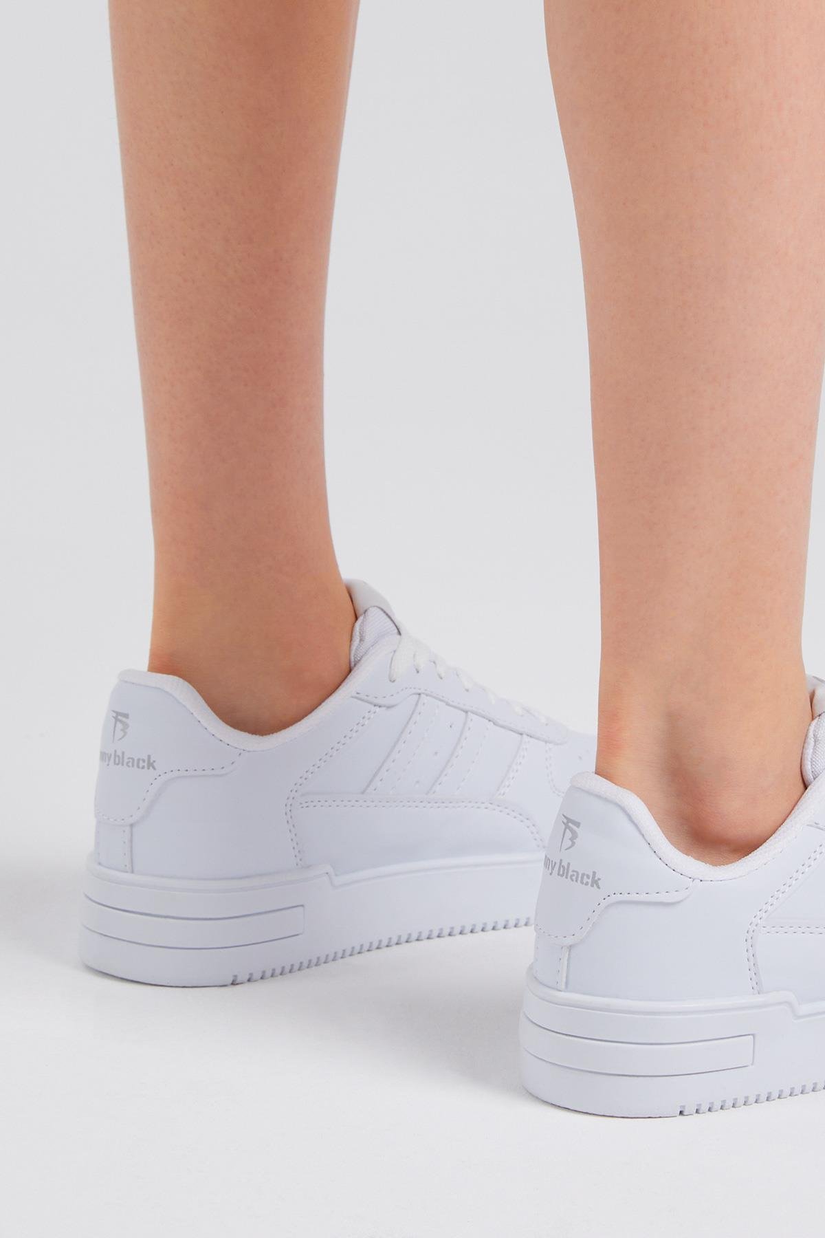 Unisex Beyaz Beyaz Yanı Çizgili Bağcıklı Rahat Kalıp Sneaker