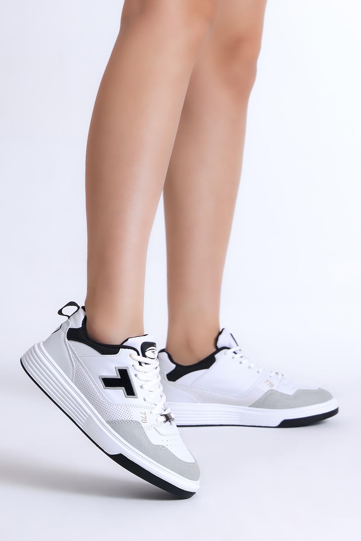 Unisex Beyaz Siyah Rahat Kalıp Poli Taban Bağcıklı Sneaker