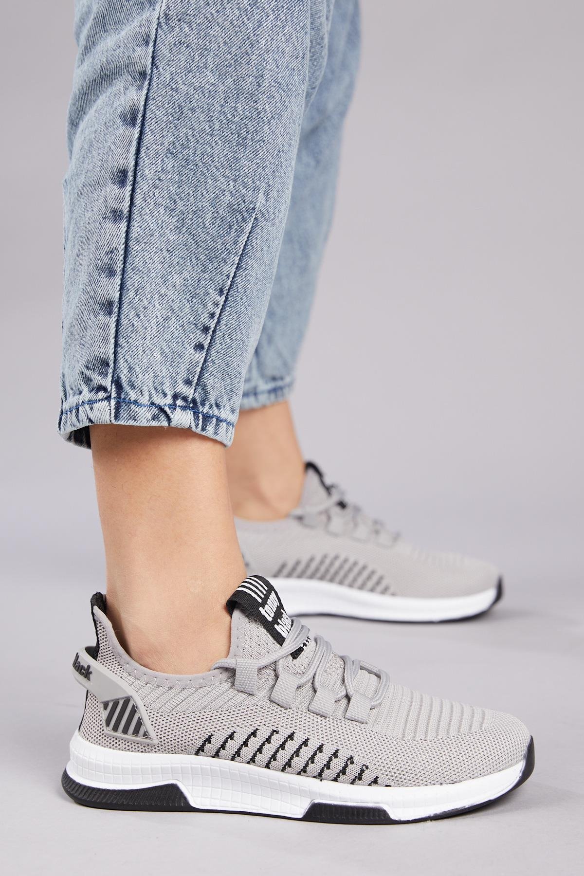 Unisex Gri Siyah Spor Ayakkabı Tbqnl