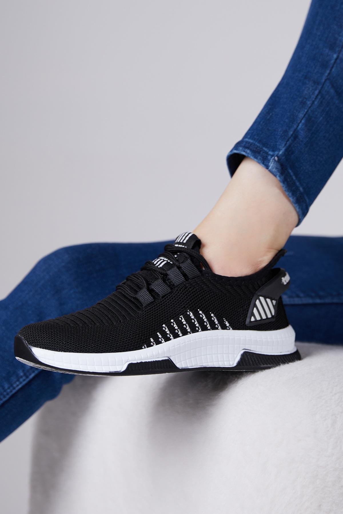 Unisex Siyah Beyaz Spor Ayakkabı Tbqnl