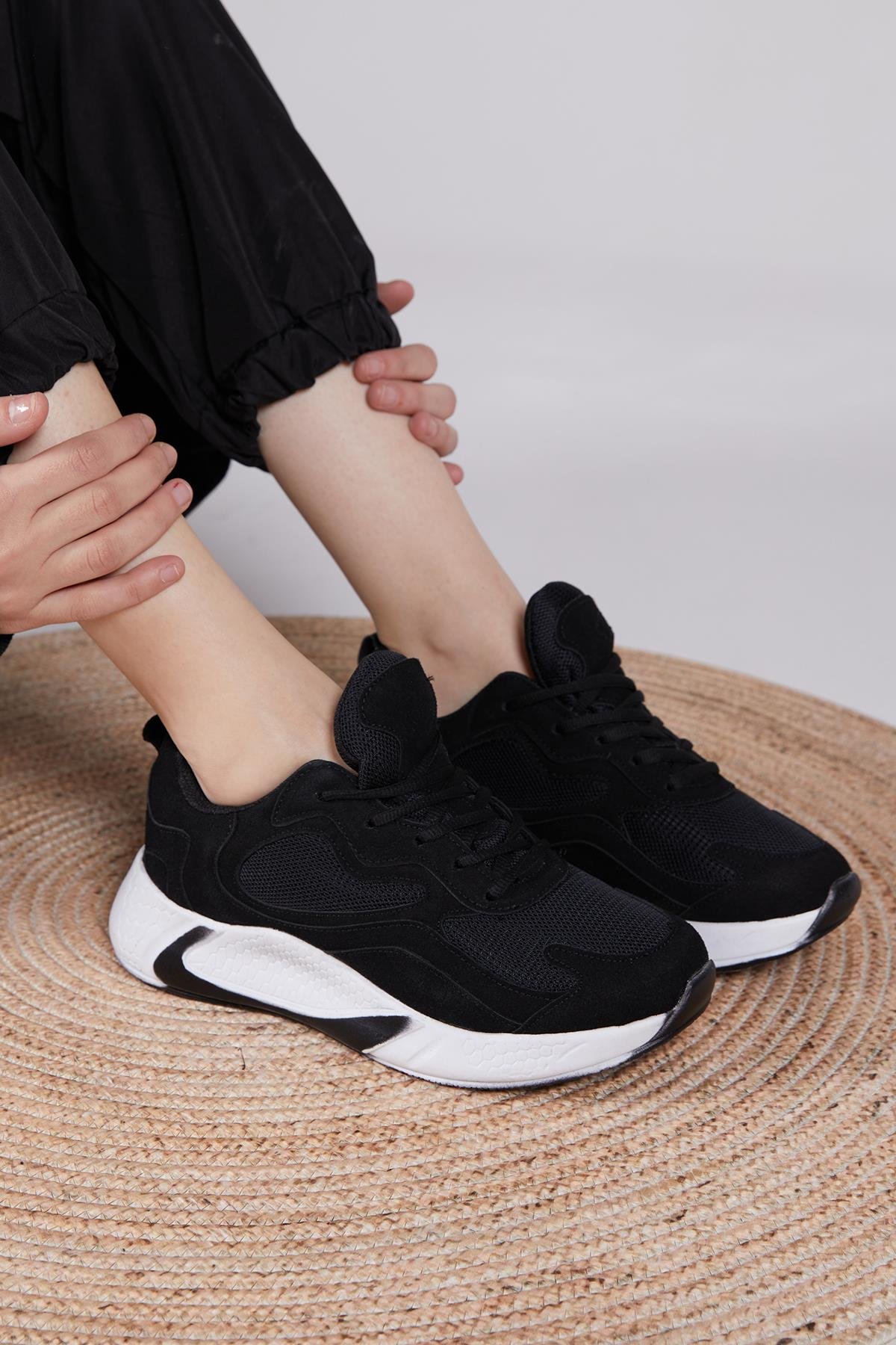 Unisex Siyah Beyaz Spor Ayakkabı V2901