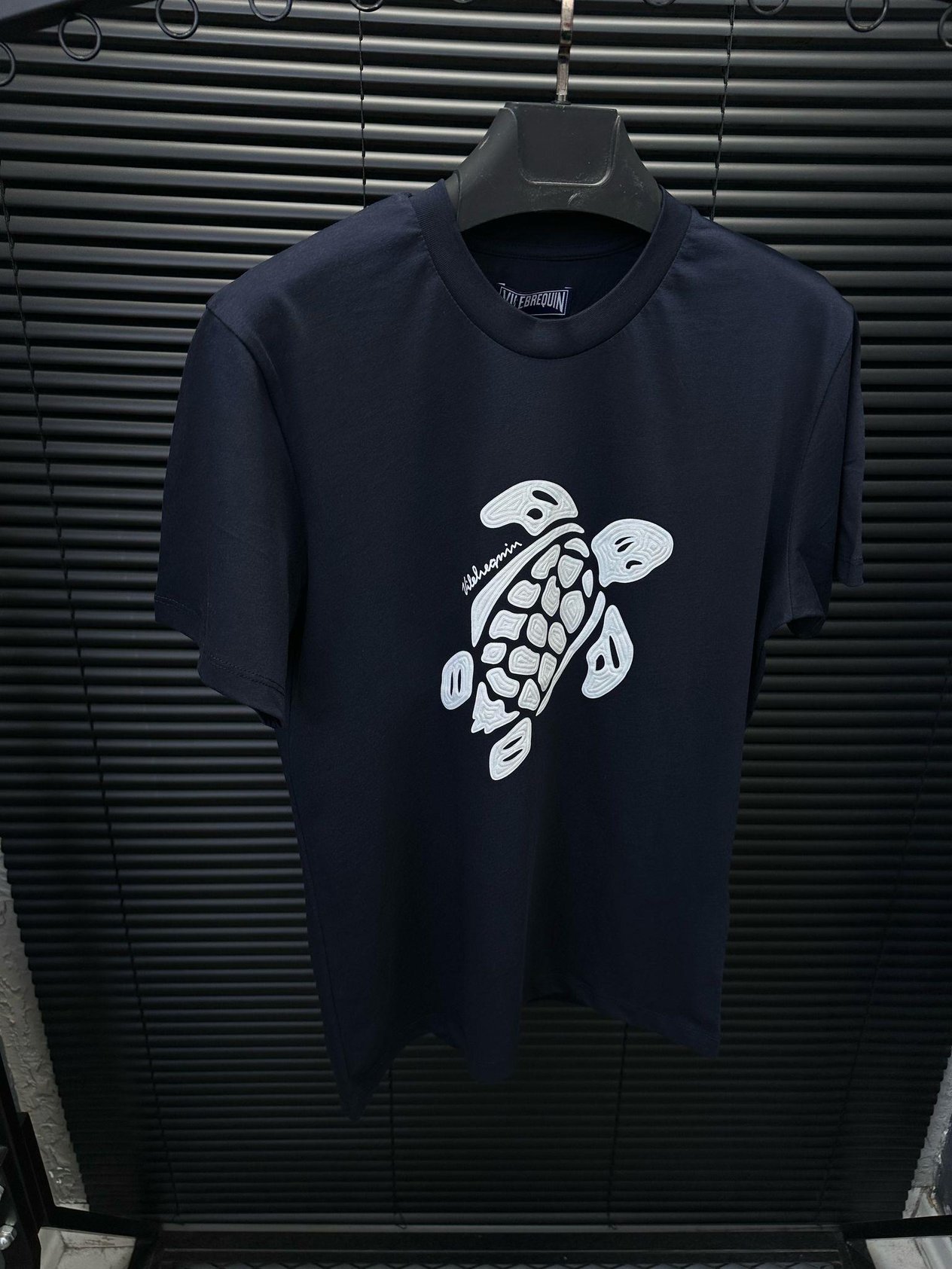 Bisiklet YakaEmbroidered Turtle Thom T-Shirt
