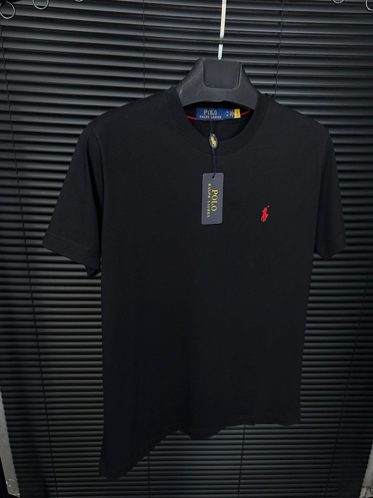 Bisiklet YakaNakış Logolu Basic T-Shirt