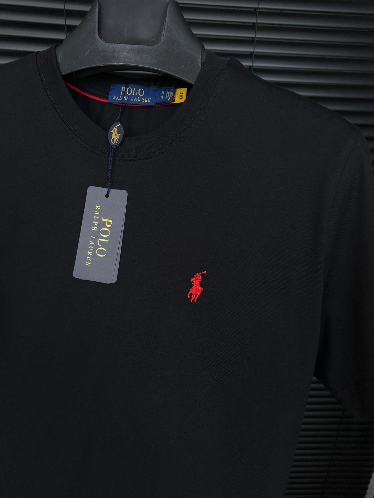 Bisiklet YakaNakış Logolu Basic T-Shirt