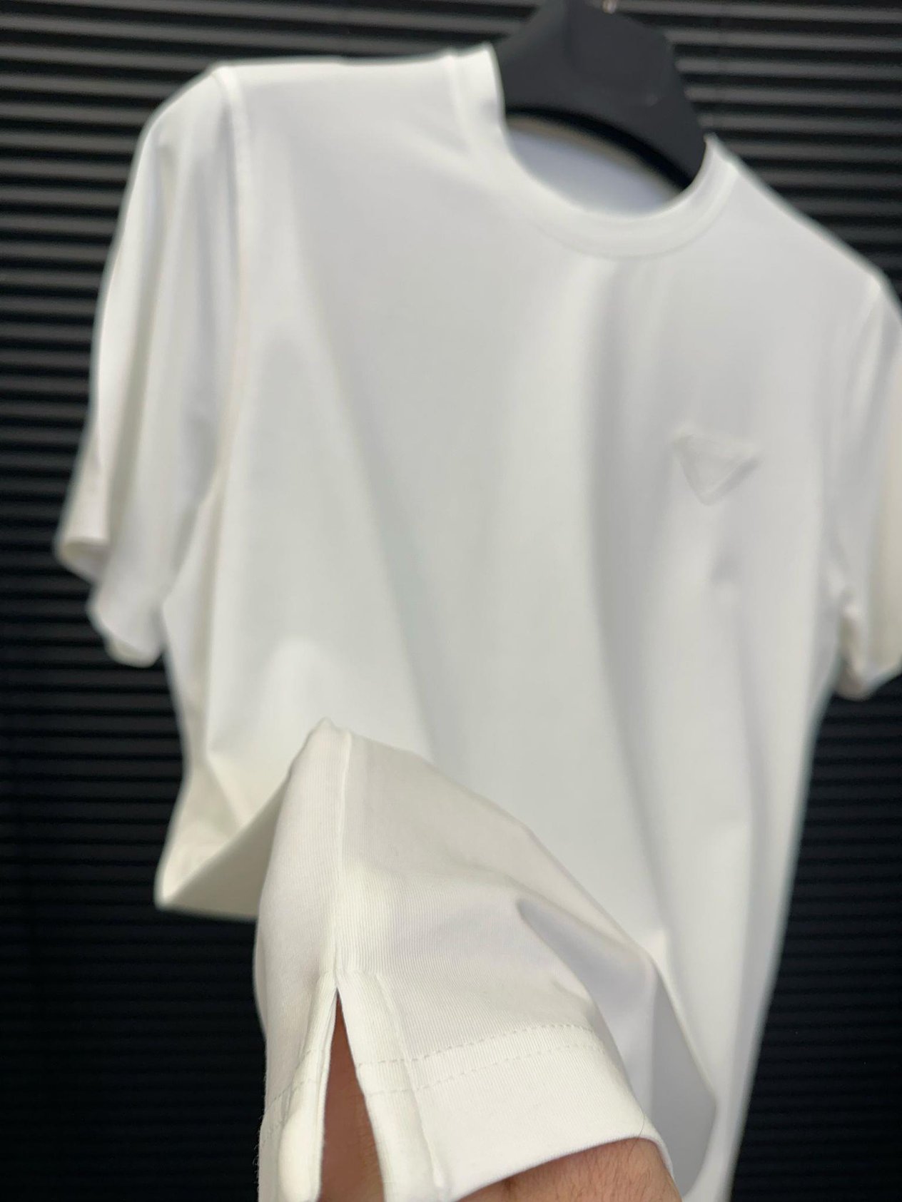 Bisiklet YakaTonaton Armalı Likralı T-Shirt - Beyaz