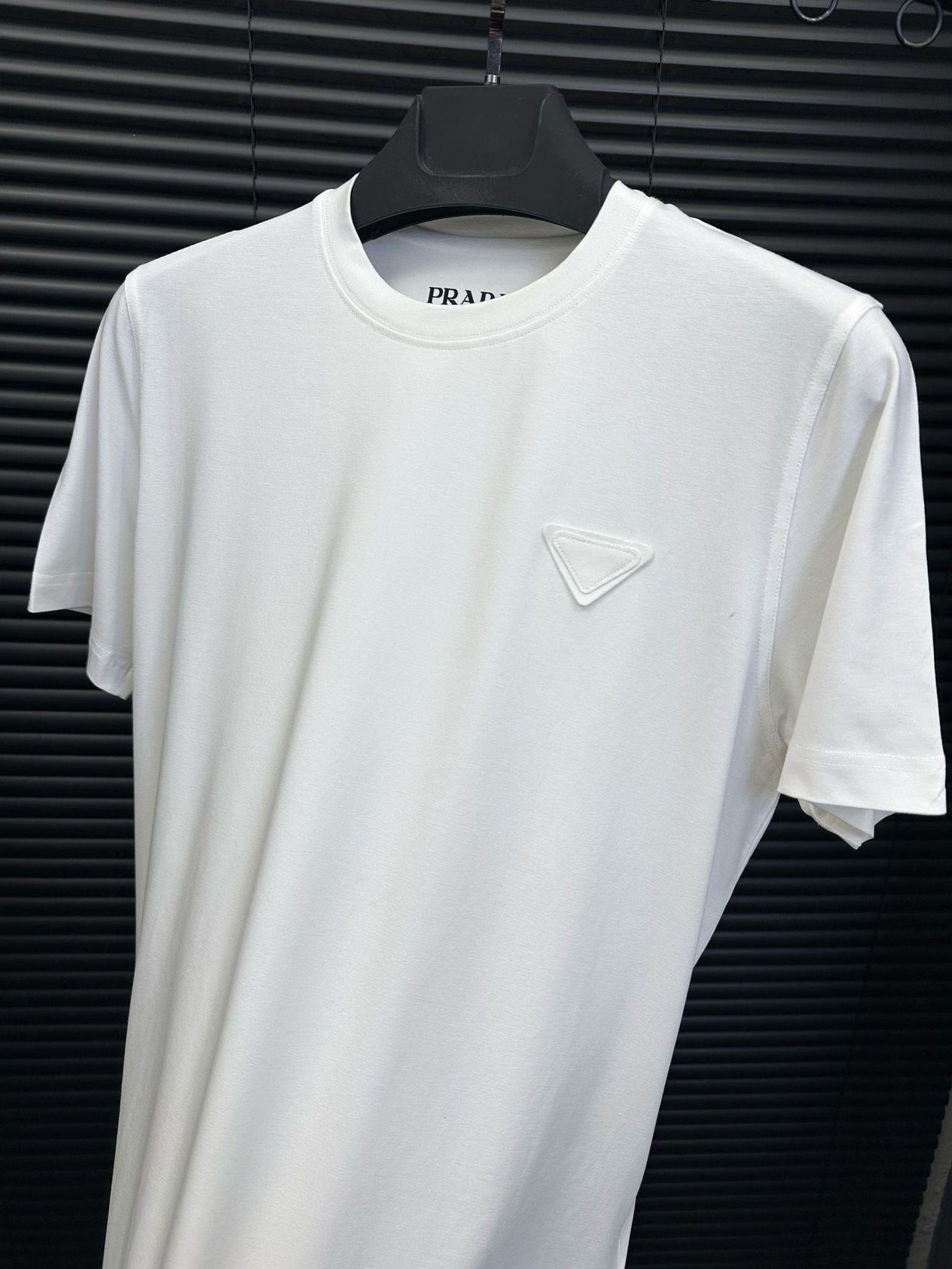 Bisiklet YakaTonaton Armalı Likralı T-Shirt - Beyaz