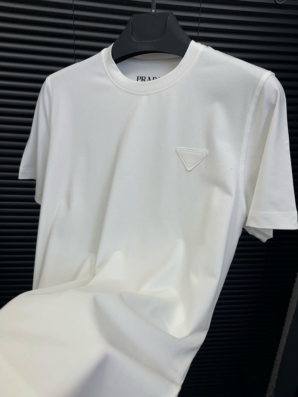 Bisiklet YakaTonaton Armalı Likralı T-Shirt - Beyaz