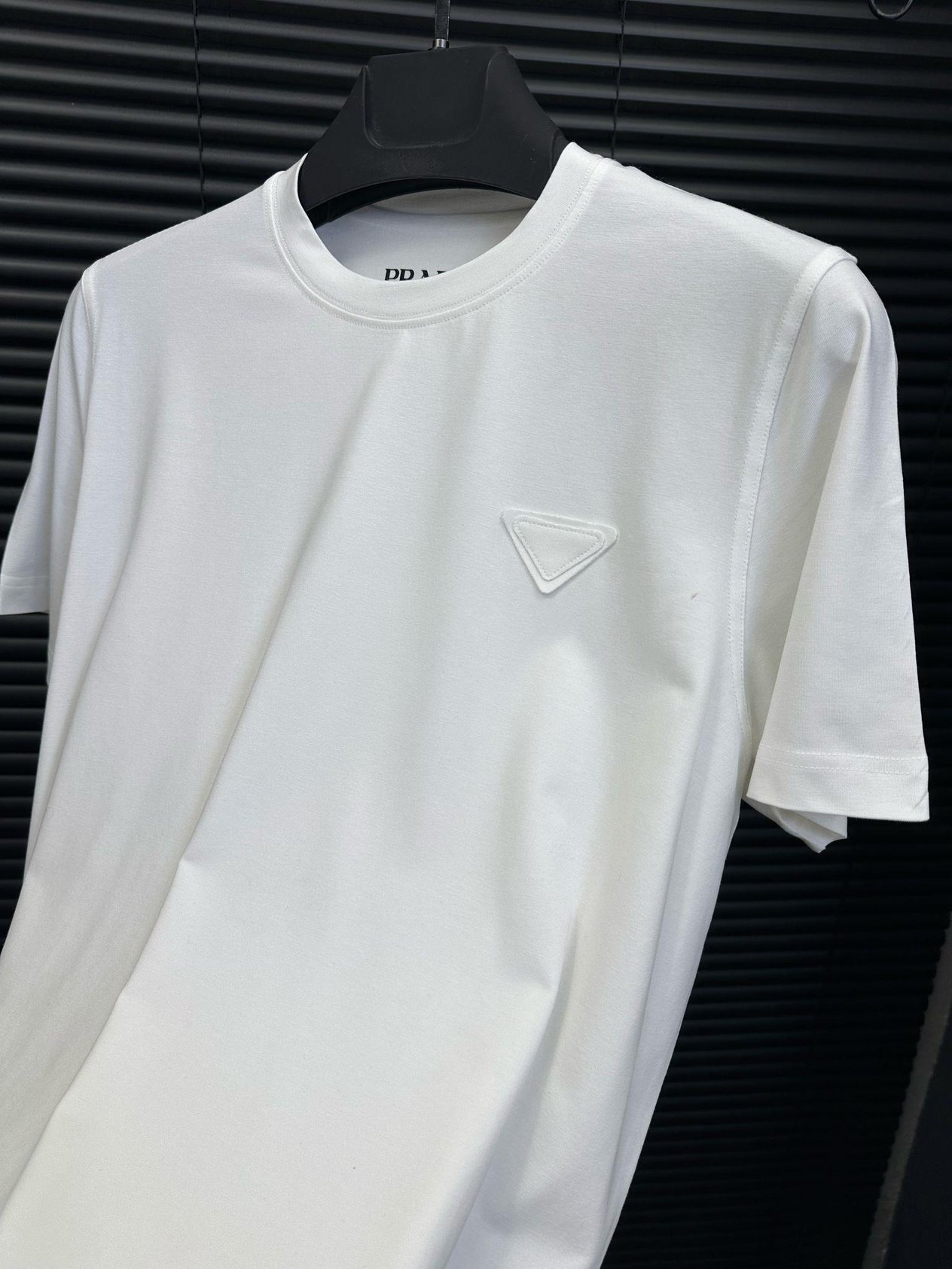 Bisiklet YakaTonaton Armalı Likralı T-Shirt - Beyaz