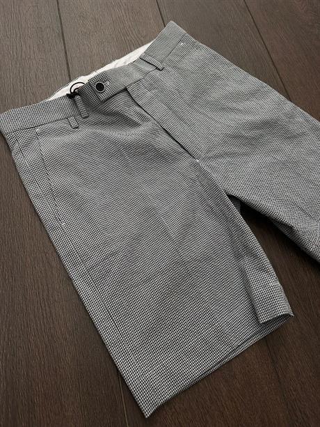 chinodokuma-kareli-chino-sort-31a93b.jpg