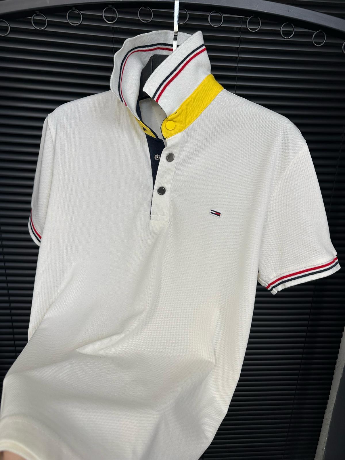 Pamuk KumaşNakış Logolu Yakalı T-Shirt