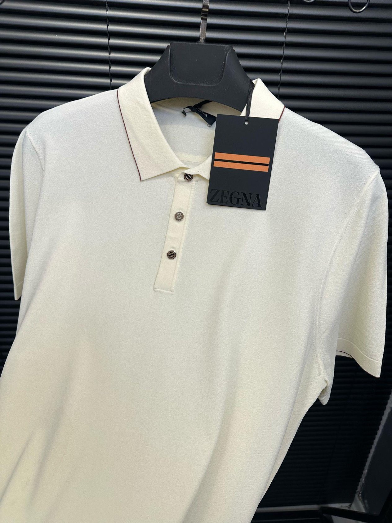 TrikoMetal Düğme Detaylı Triko Yakalı T-Shirt