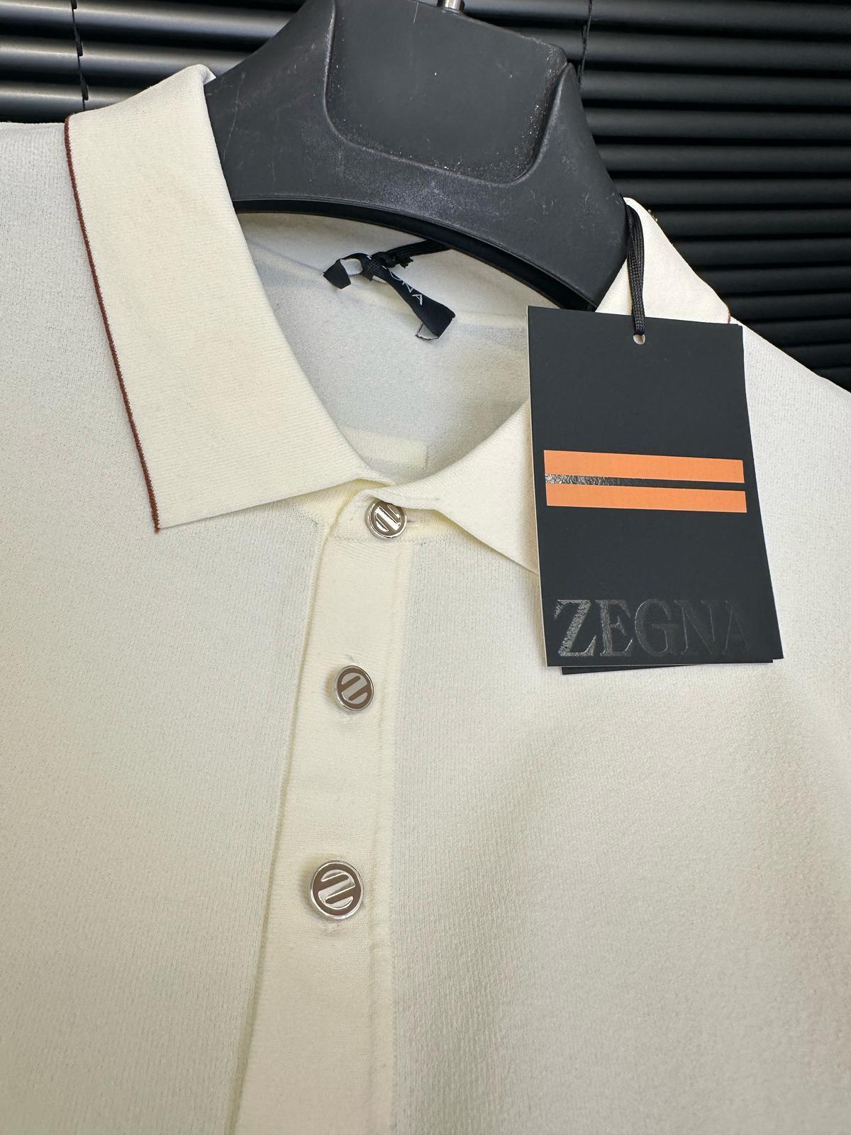 TrikoMetal Düğme Detaylı Triko Yakalı T-Shirt