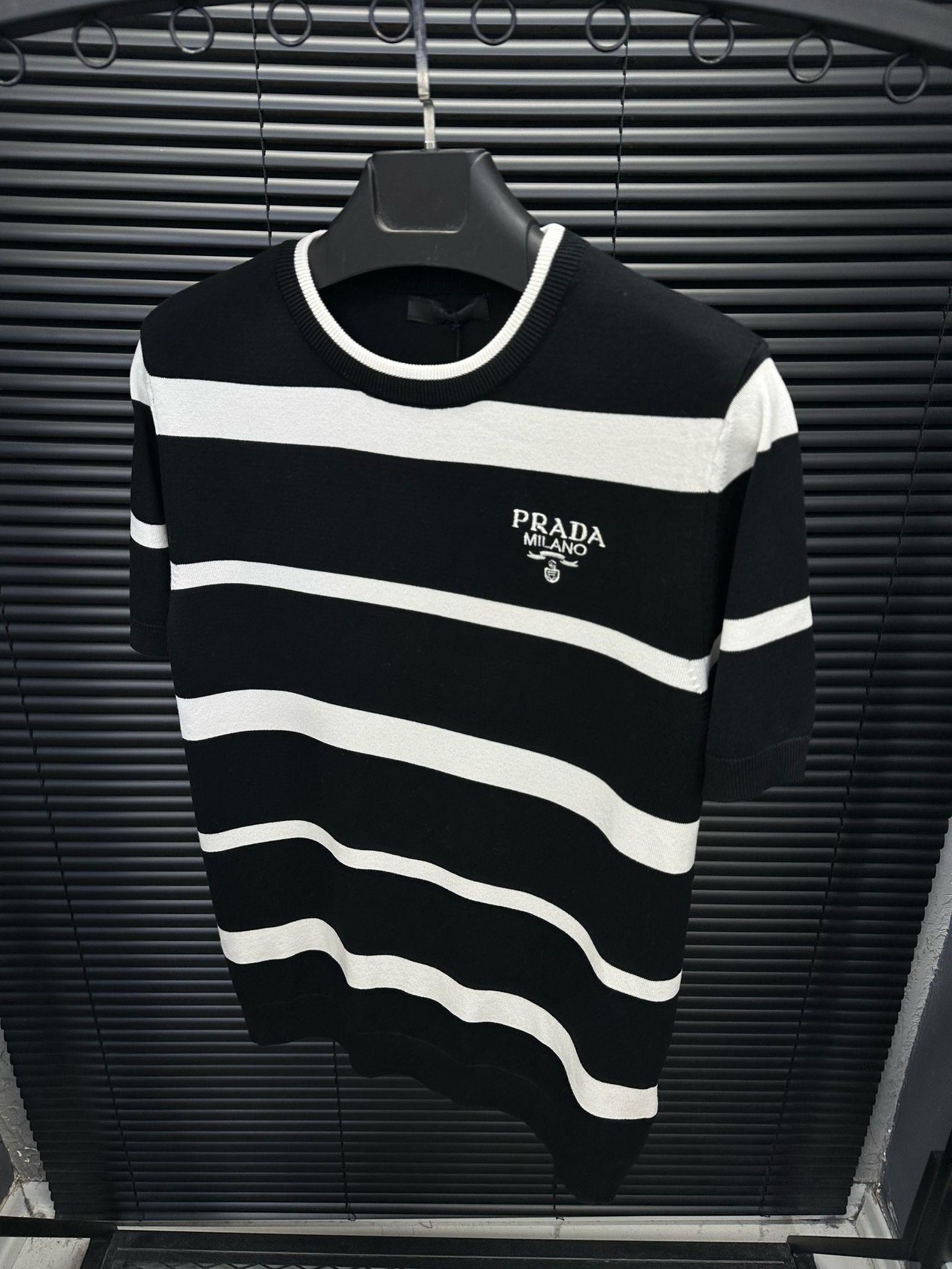 TrikoNakış Logo Yazılı Triko T-Shirt